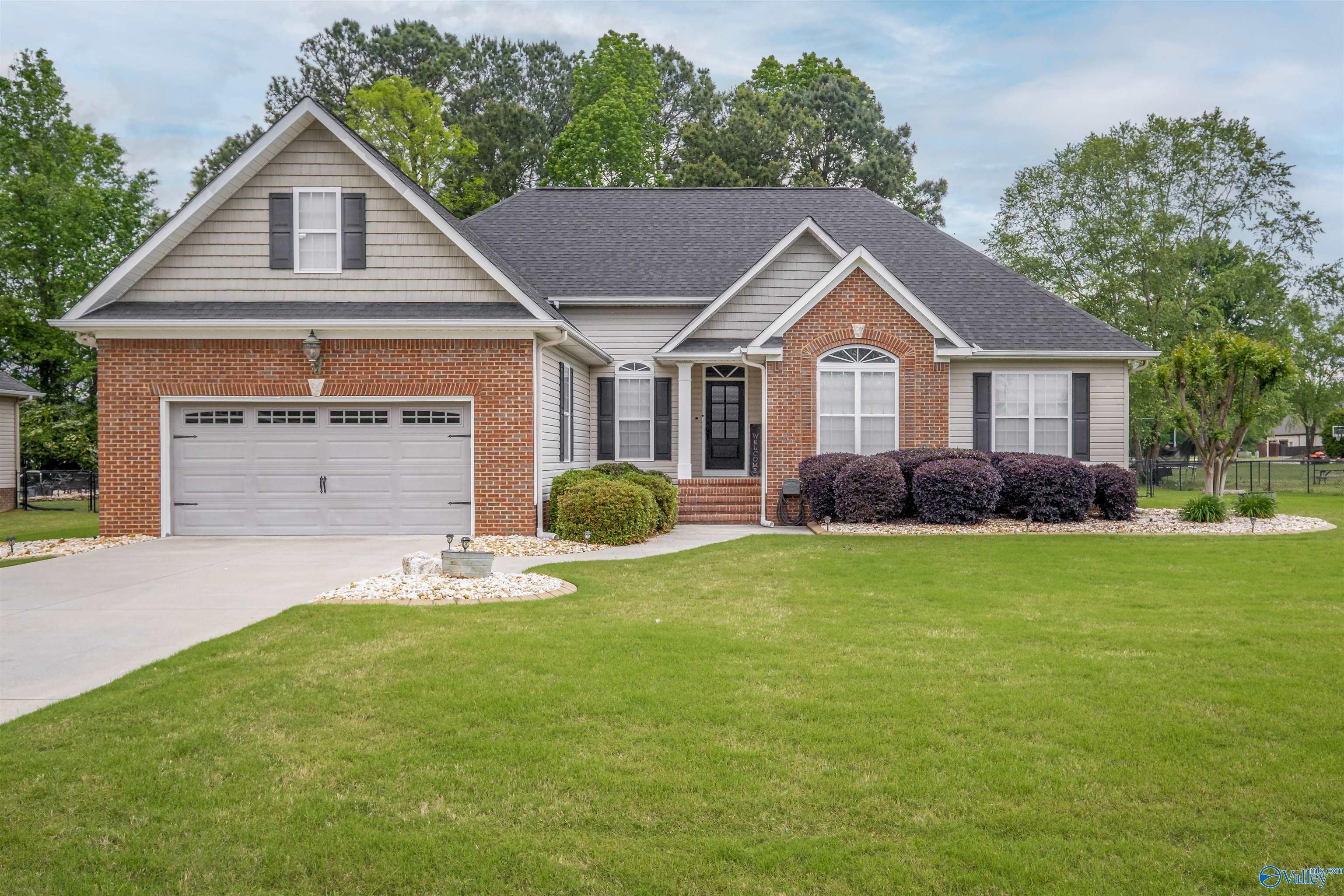 1430 Marshall Way, Southside, Alabama image 1