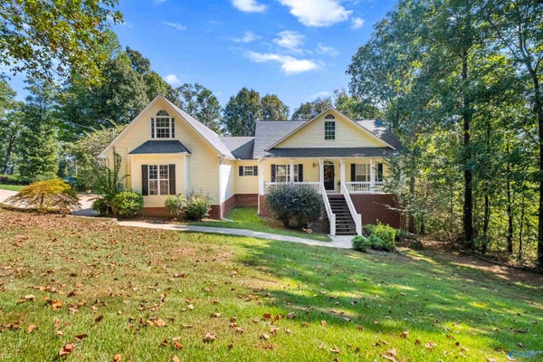 5421 MOUNTAIN TOP DR, GADSDEN, AL 35907 - Image d54843bb3a26662cbf0bc63a2ebc8bbb/1147903759