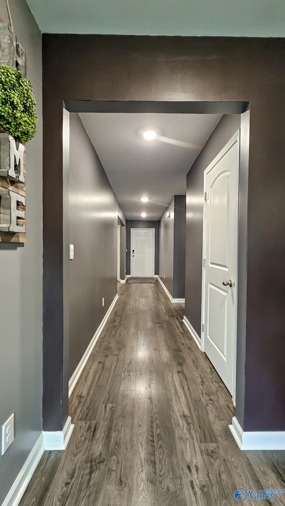 Hazel Green, Alabama 35750, United States, 4 Bedrooms Bedrooms, ,3 BathroomsBathrooms,Residential,Active,148755