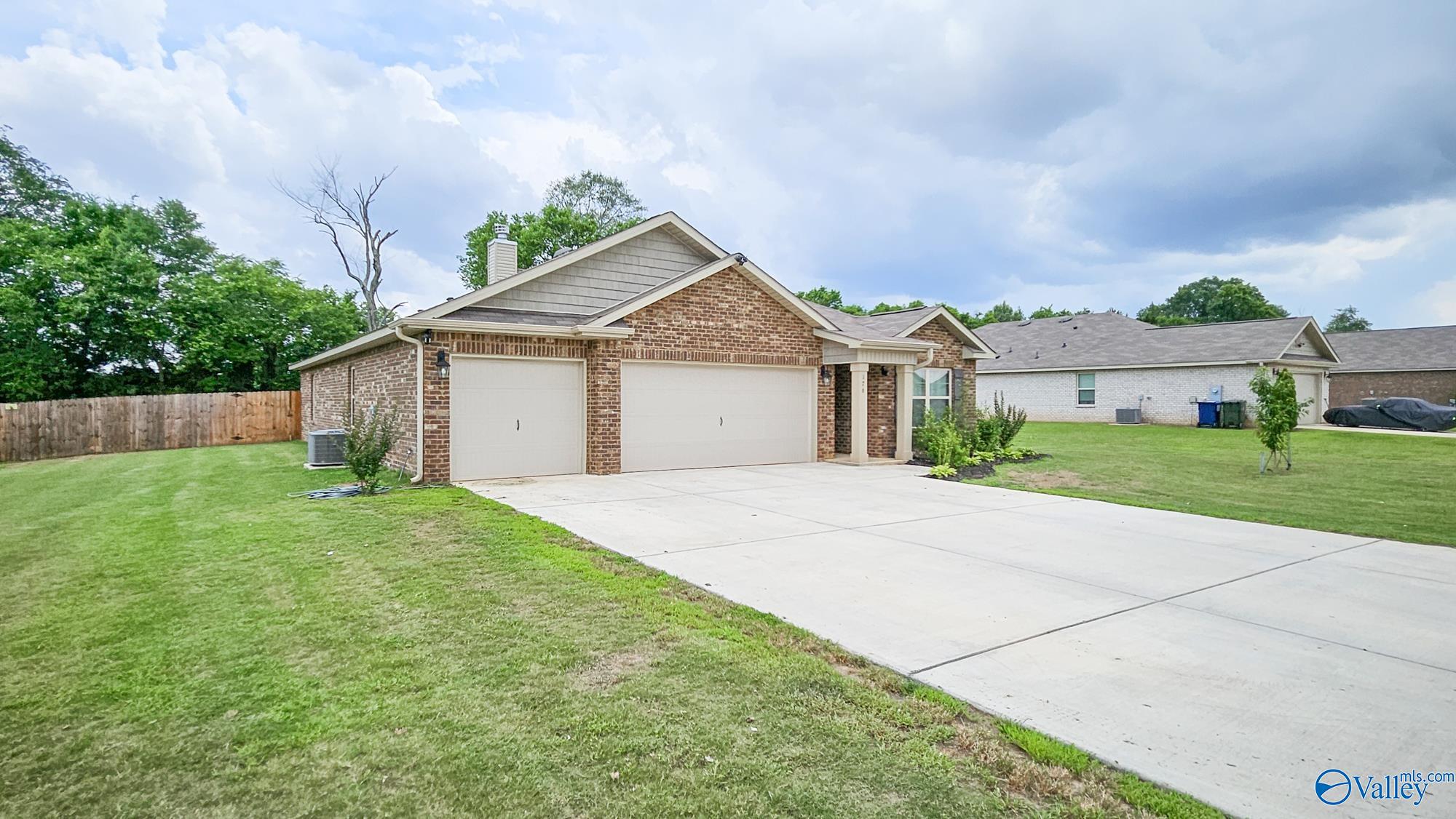 Hazel Green, Alabama 35750, United States, 4 Bedrooms Bedrooms, ,3 BathroomsBathrooms,Residential,Active,148755