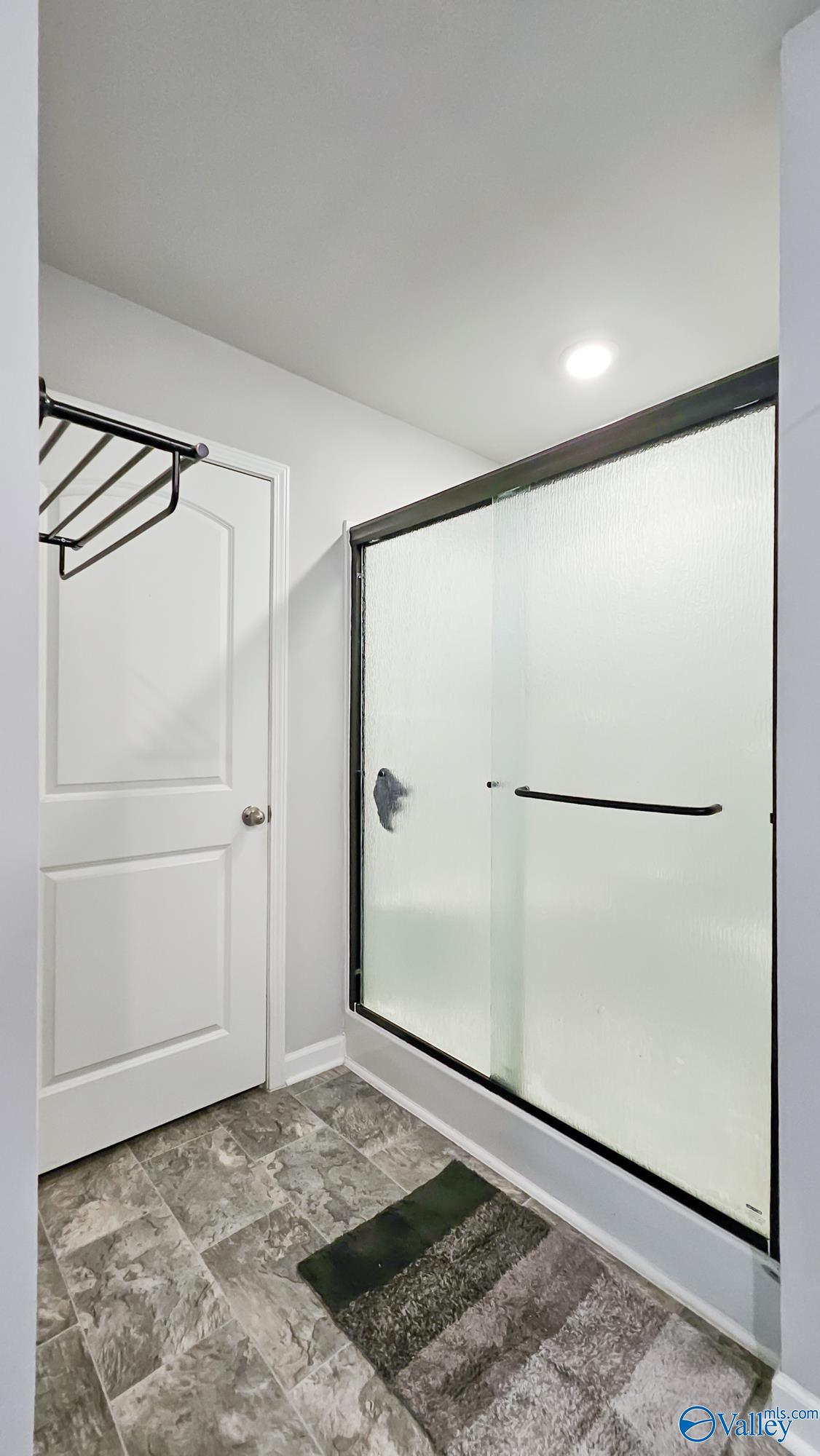 Hazel Green, Alabama 35750, United States, 4 Bedrooms Bedrooms, ,3 BathroomsBathrooms,Residential,Active,148755