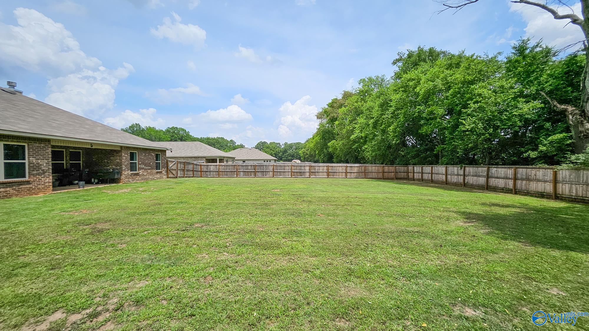 Hazel Green, Alabama 35750, United States, 4 Bedrooms Bedrooms, ,3 BathroomsBathrooms,Residential,Active,148755