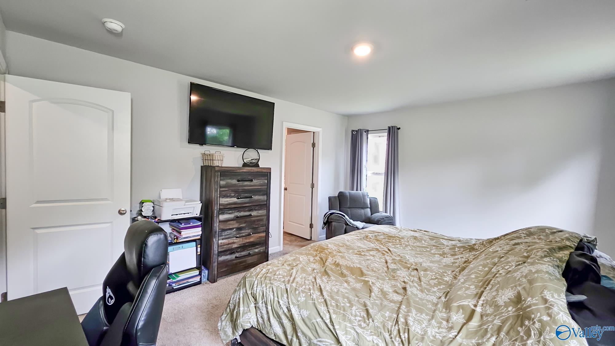 Hazel Green, Alabama 35750, United States, 4 Bedrooms Bedrooms, ,3 BathroomsBathrooms,Residential,Active,148755