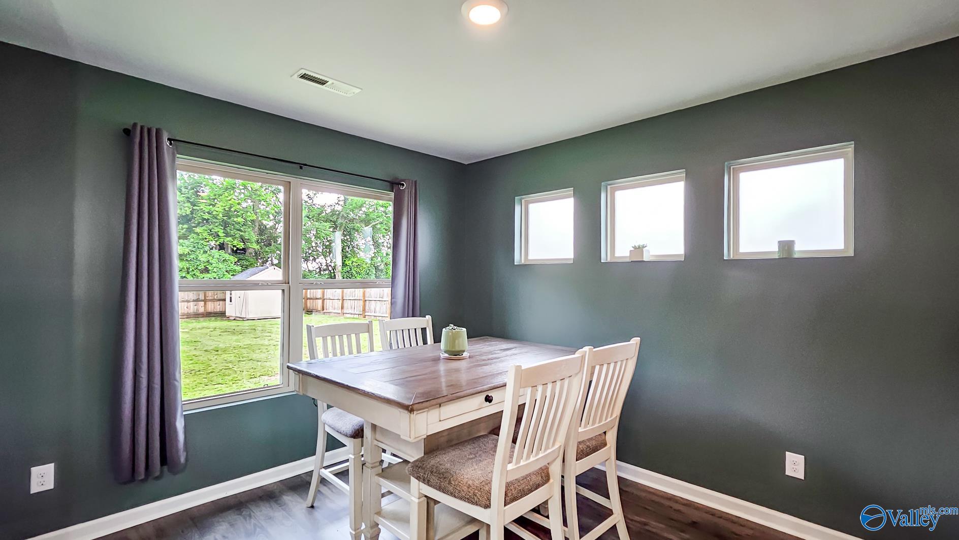 Hazel Green, Alabama 35750, United States, 4 Bedrooms Bedrooms, ,3 BathroomsBathrooms,Residential,Active,148755