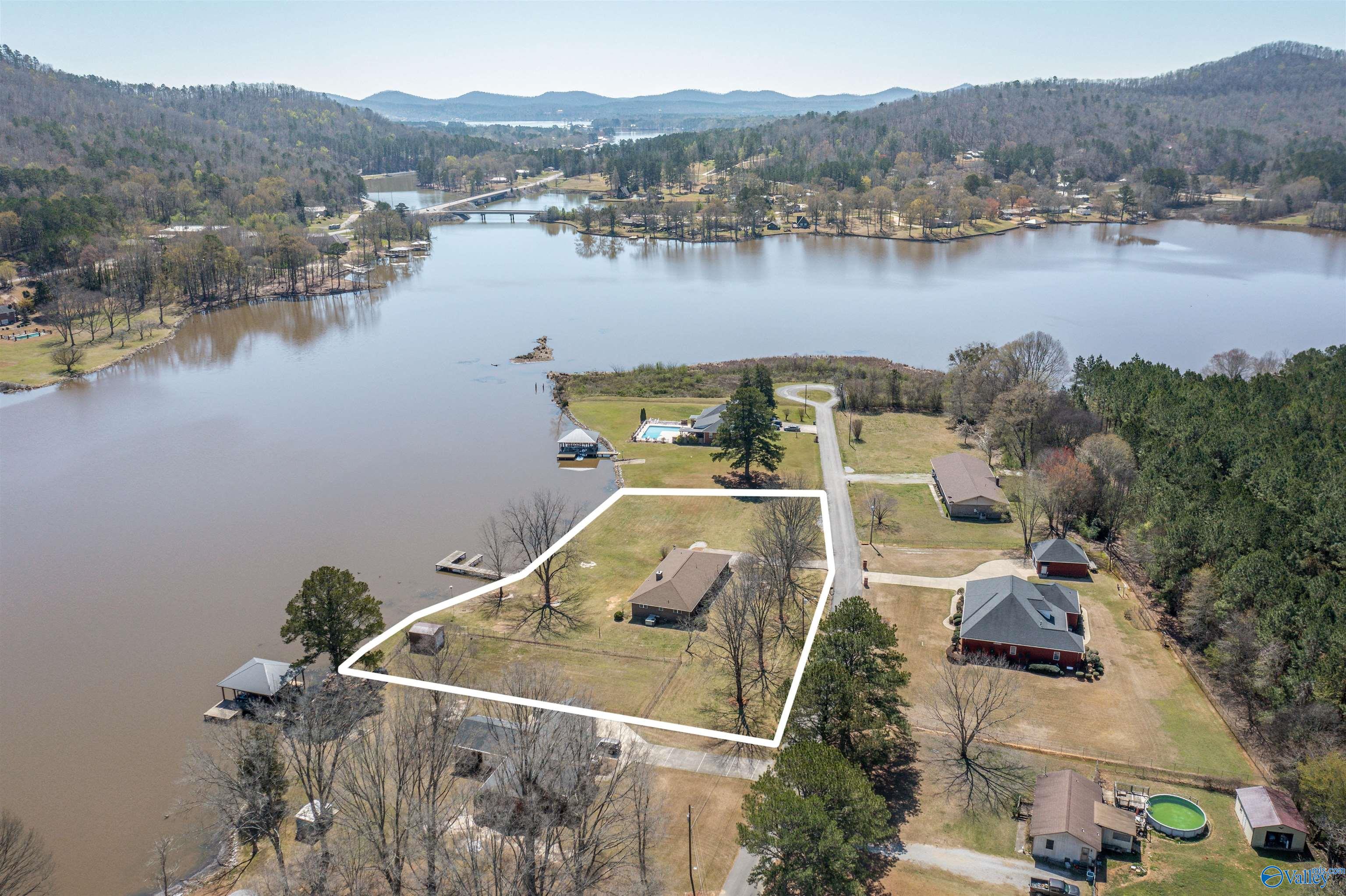 829 Rainbow Haven, Rainbow City, Alabama image 4