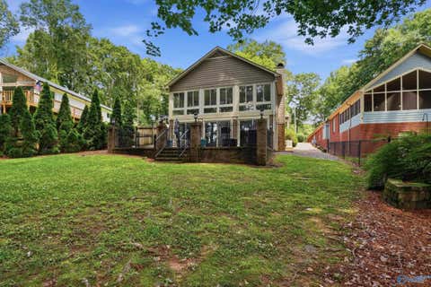 Homes For Sale - 1335 Point Of Pines<br/> Guntersville, AL 35976