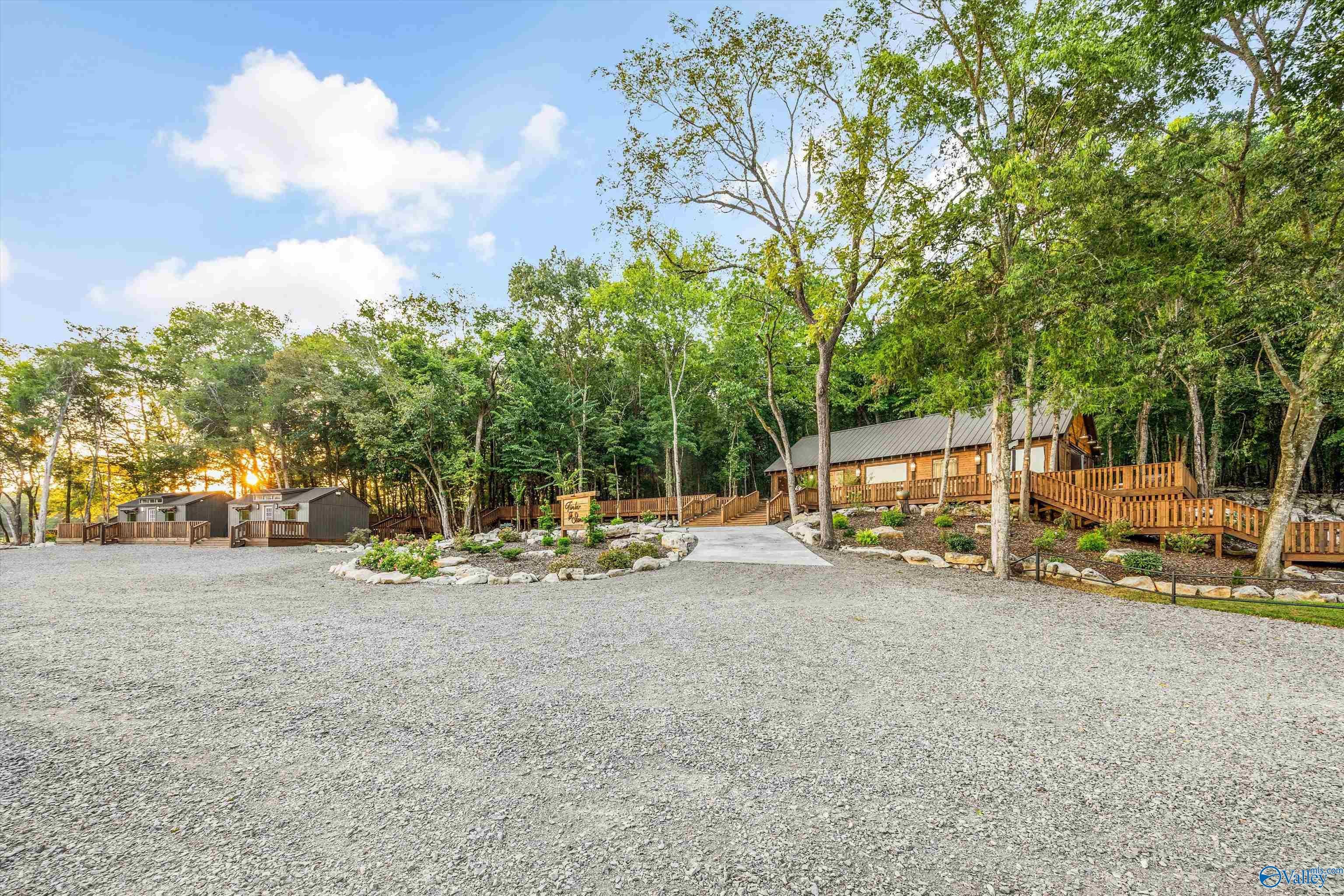 4201 Pleasant Valley Road