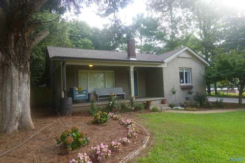Homes For Sale - 901 East Pryor Street<br/> Athens, AL 35611