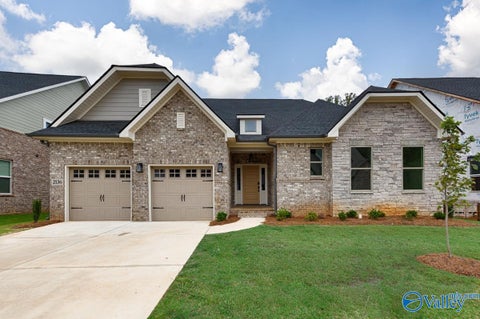 Homes For Sale - 8306 Haymaker Way<br/> Huntsville, AL 35802
