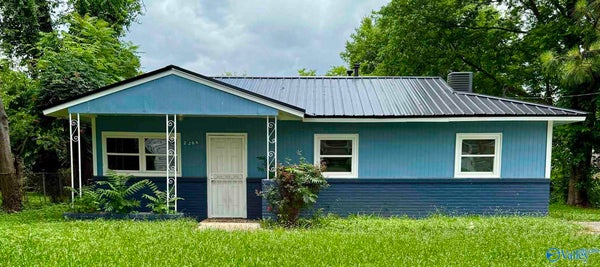 2206 EVANS AVE NW, HUNTSVILLE, AL 35810 - Image d636c2ddf601835eb91b6c7c42b66bc6/2026043191