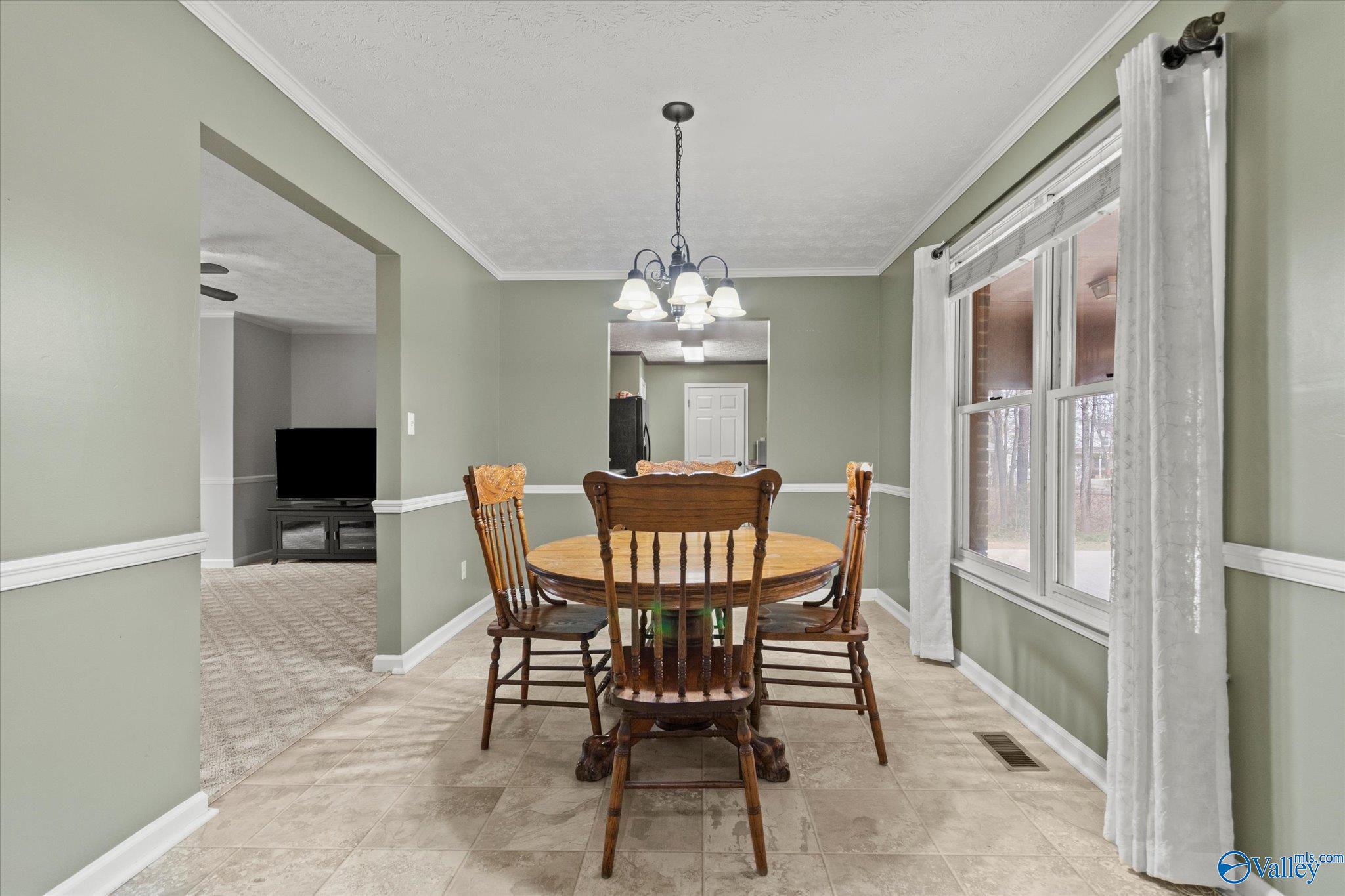 4417 Dogwood Drive, Decatur, Alabama image 2