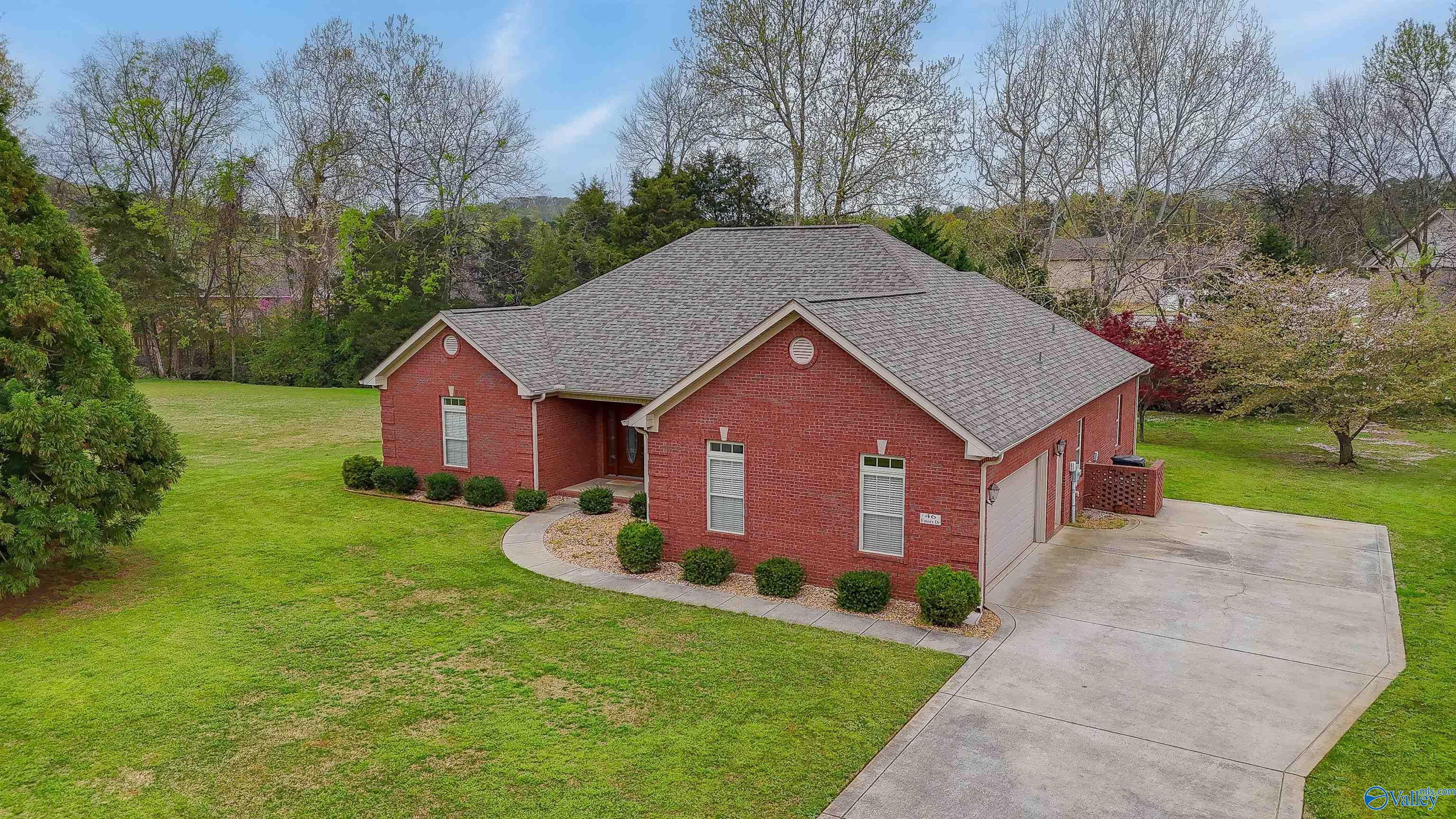 46 Emory Drive, Decatur, Alabama image 2