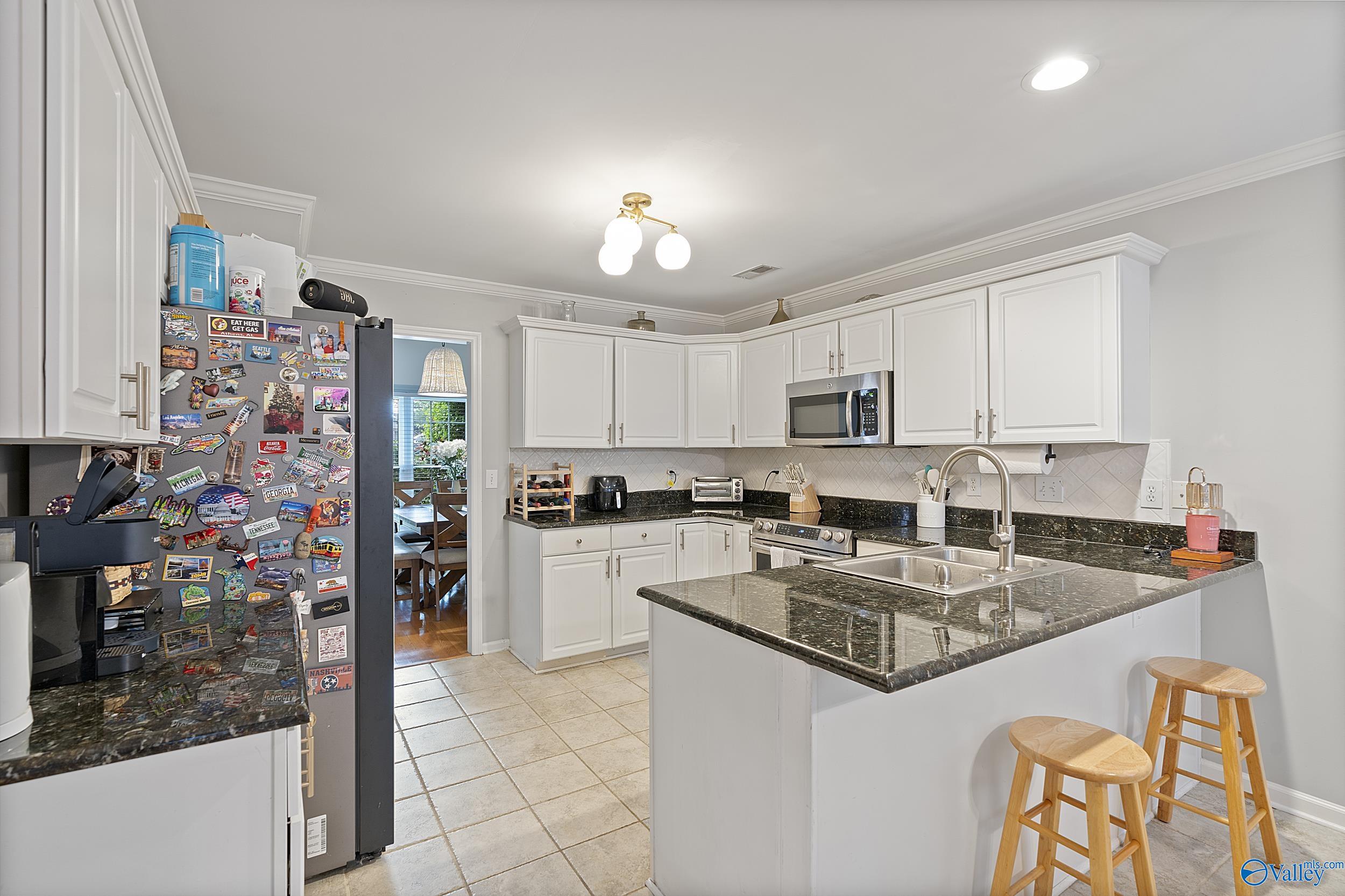 114 Canterbury Drive, Madison, Alabama image 8