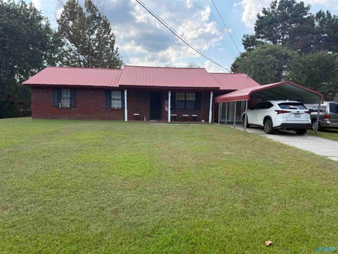 Homes For Sale - 111 George Washington Drive<br/> Marshall County, Boaz, AL 35957