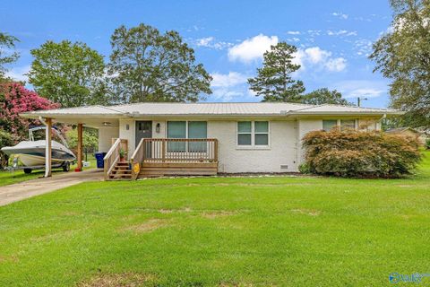 102 West Sims Avenue Albertville AL 35950