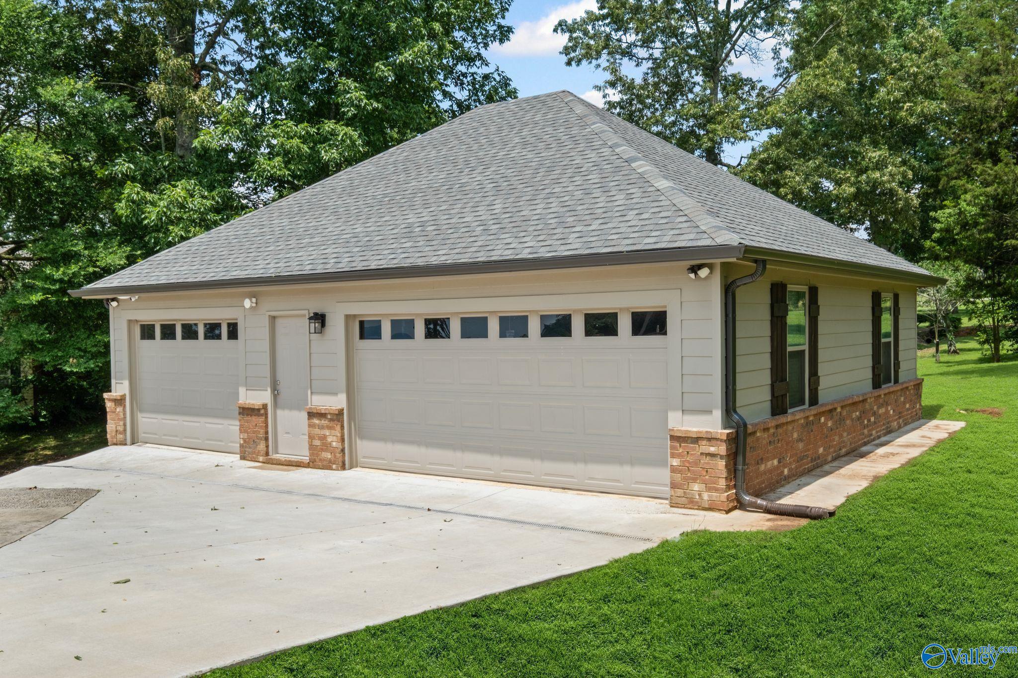 139 Summit Point, Guntersville, Alabama image 4