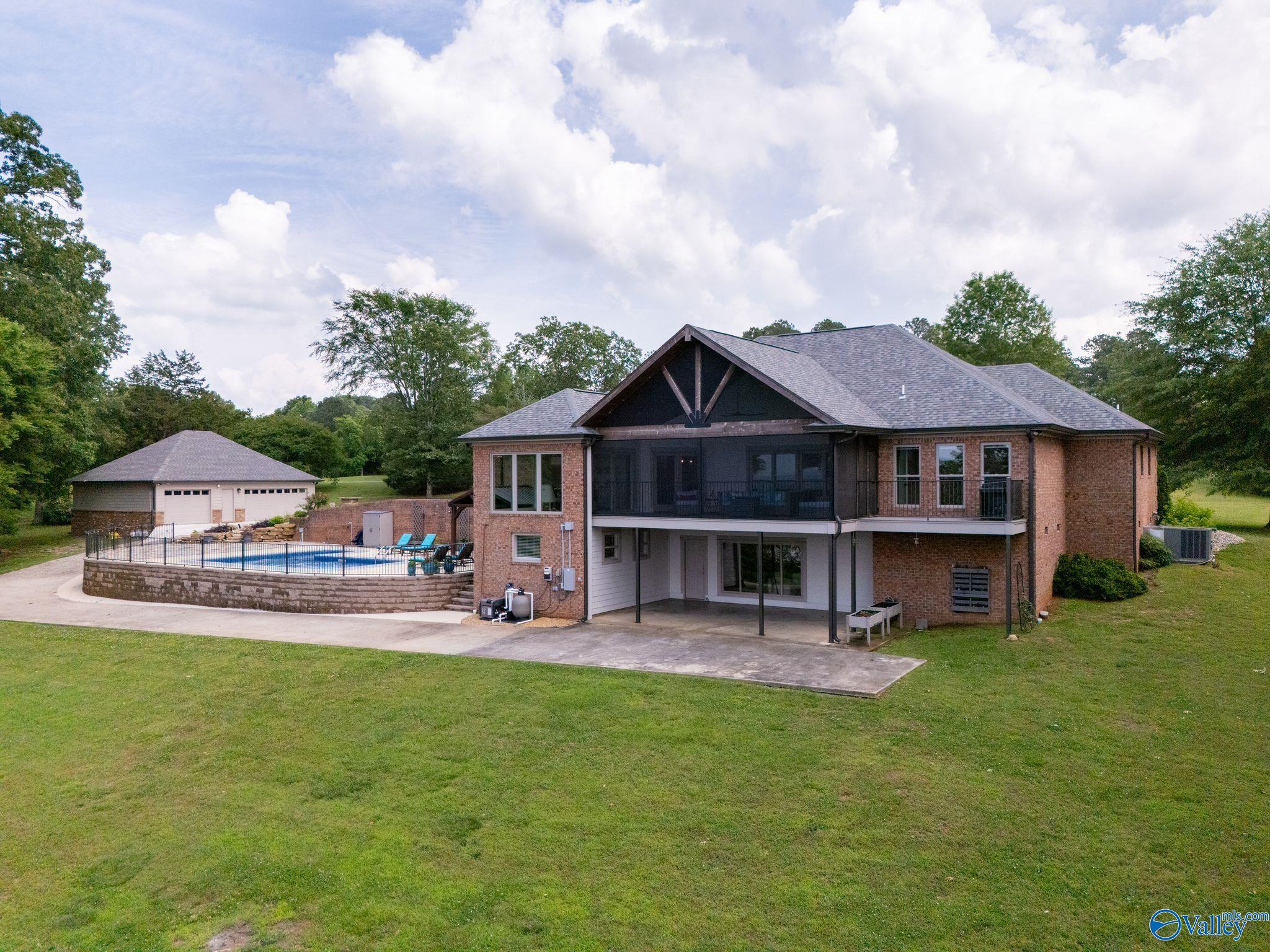 139 Summit Point, Guntersville, Alabama image 9