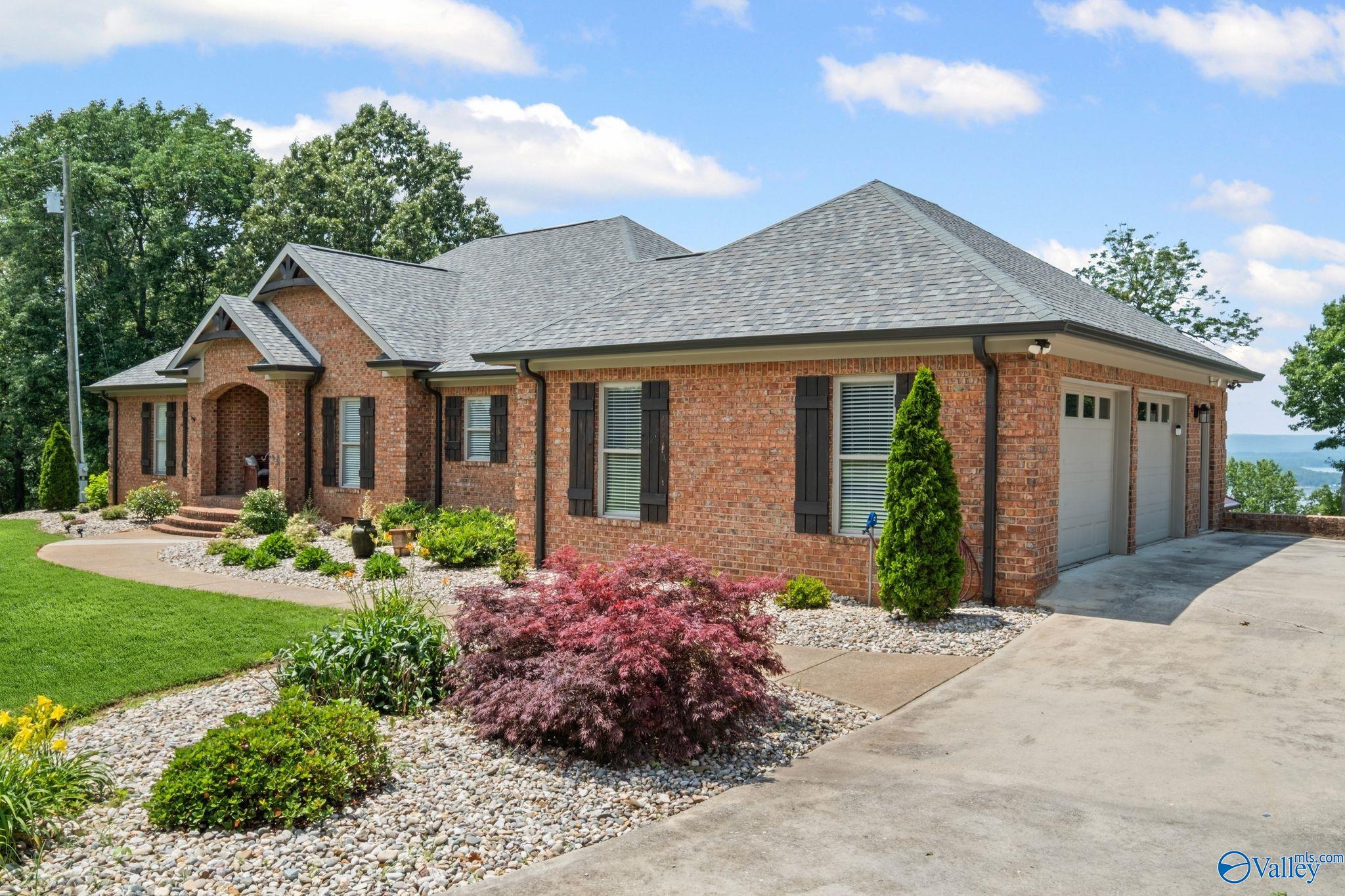 139 Summit Point, Guntersville, Alabama image 13