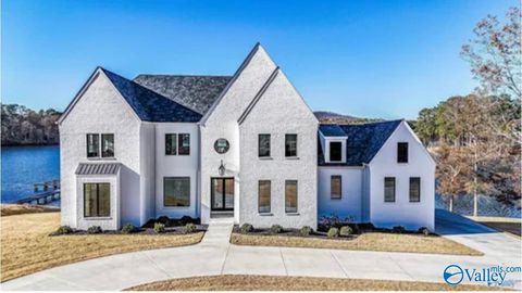 805 Goose Pond Island Drive Scottsboro AL 35769