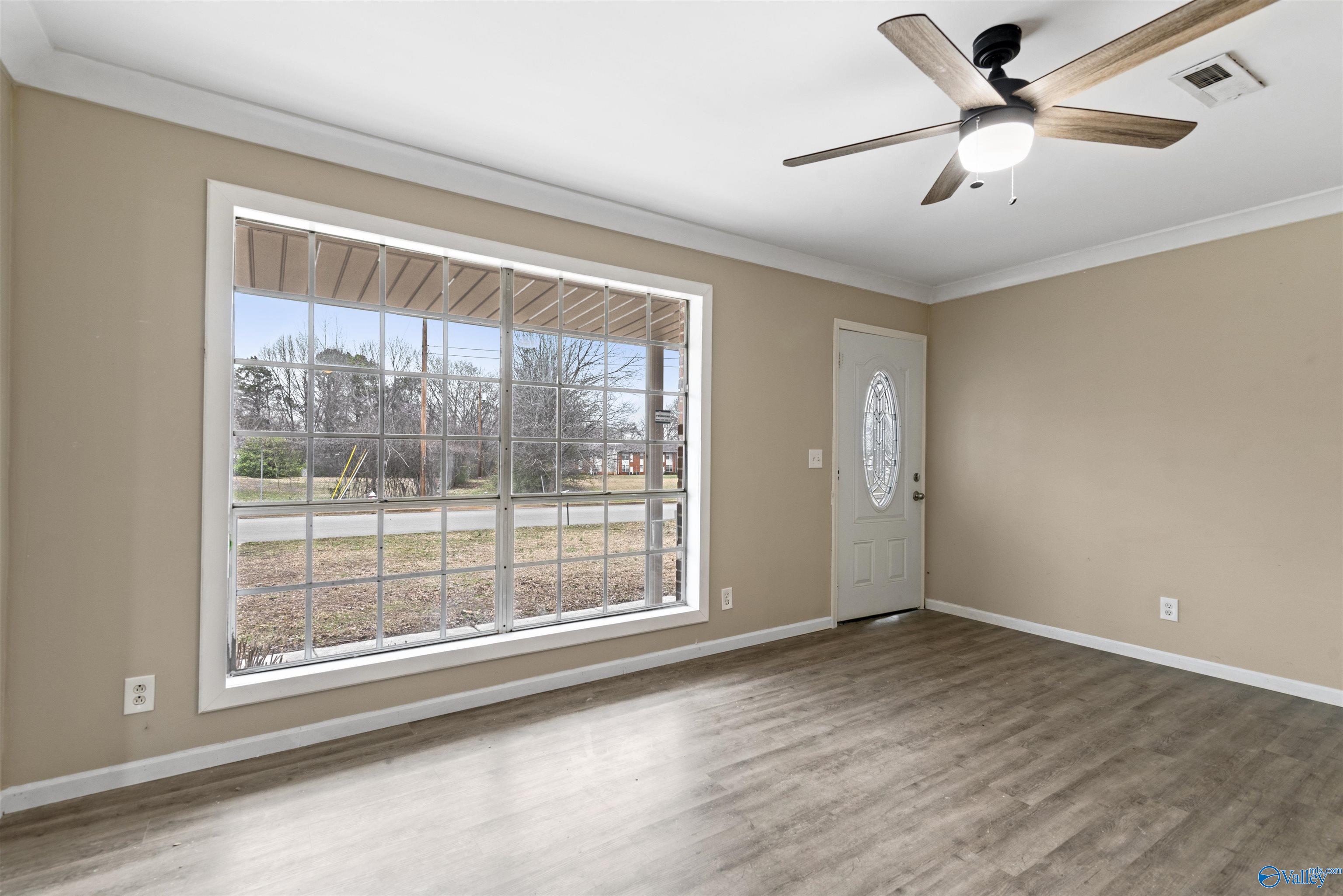 125 Bluebird Lane, Decatur, Alabama image 3