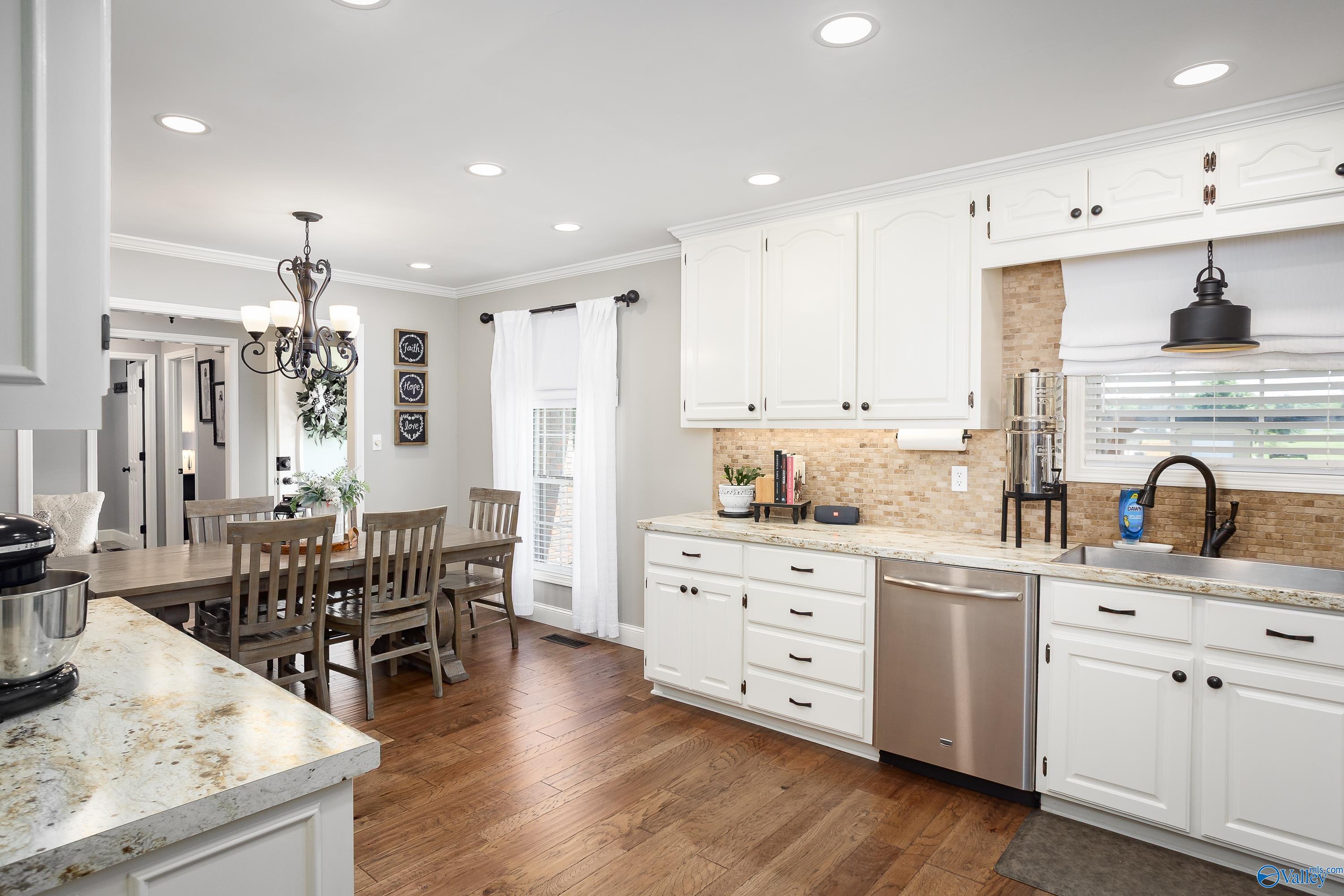 110 Cloverleaf Circle, Killen, Alabama image 11