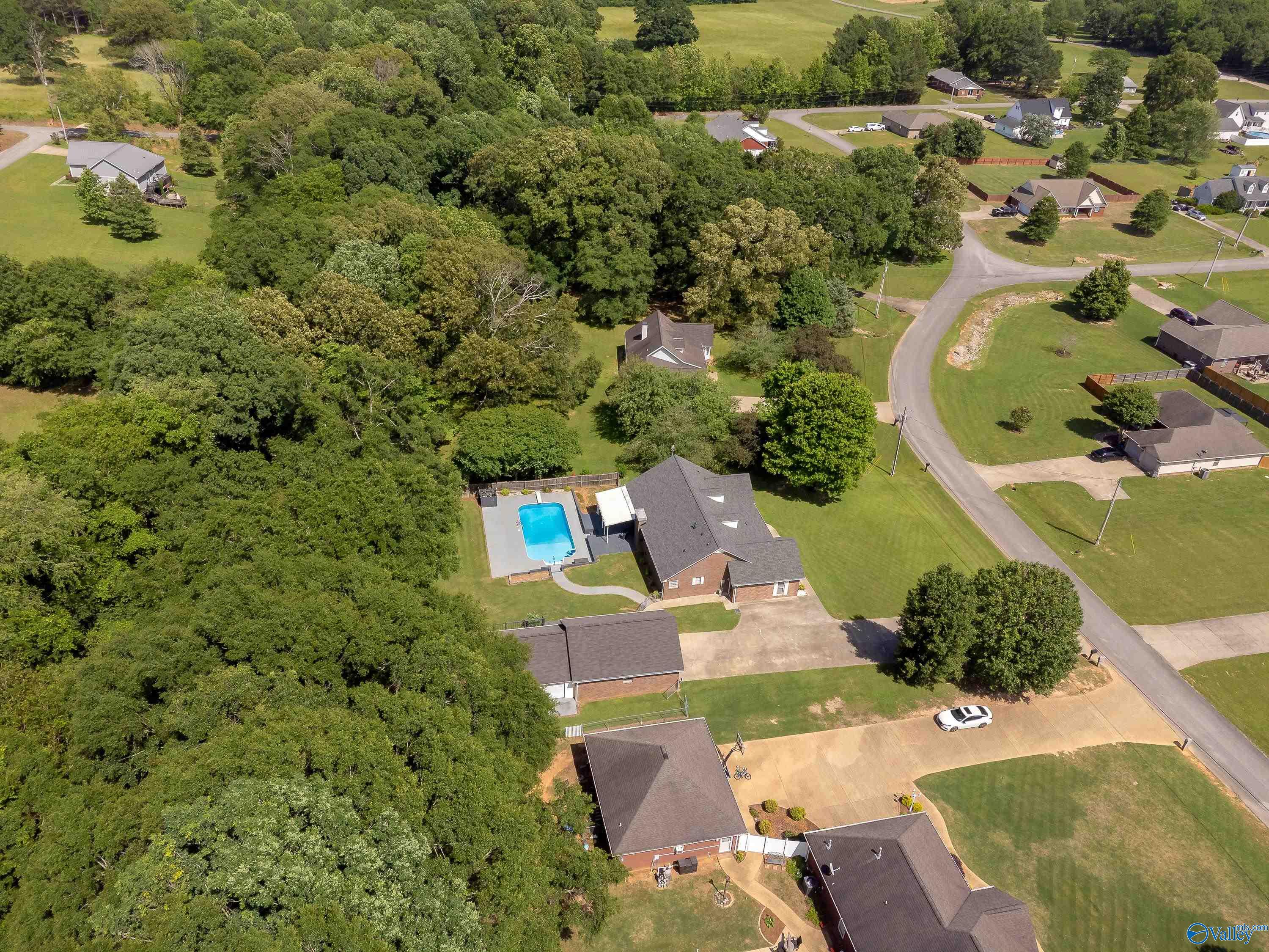110 Cloverleaf Circle, Killen, Alabama image 46