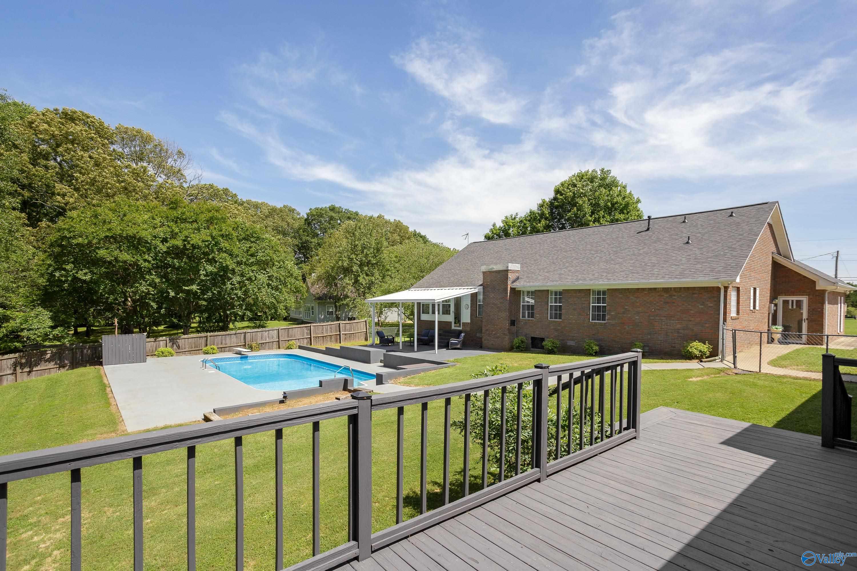 110 Cloverleaf Circle, Killen, Alabama image 4