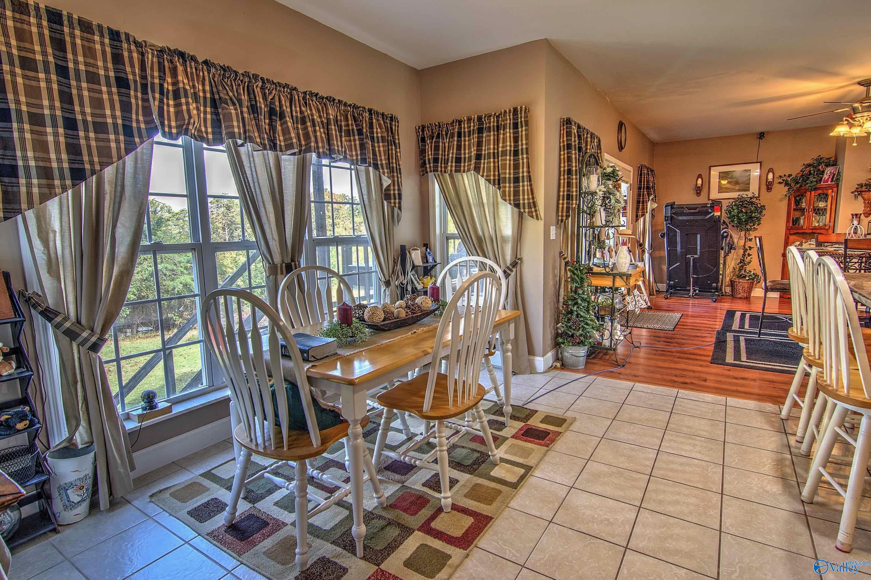 Higdon, Alabama 35979, United States, 3 Bedrooms Bedrooms, ,2 BathroomsBathrooms,Residential,Active,220323