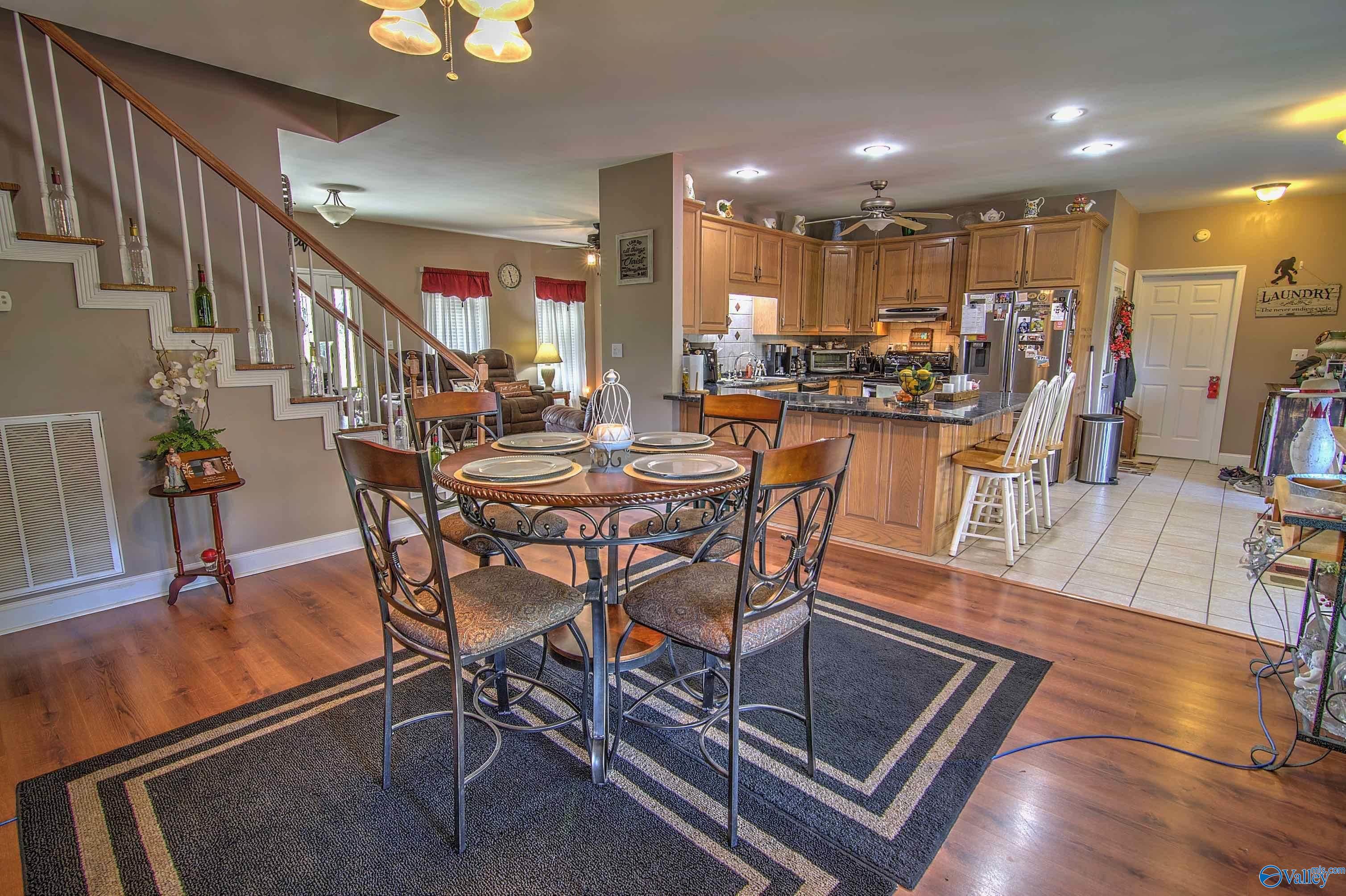 Higdon, Alabama 35979, United States, 3 Bedrooms Bedrooms, ,2 BathroomsBathrooms,Residential,Active,220323