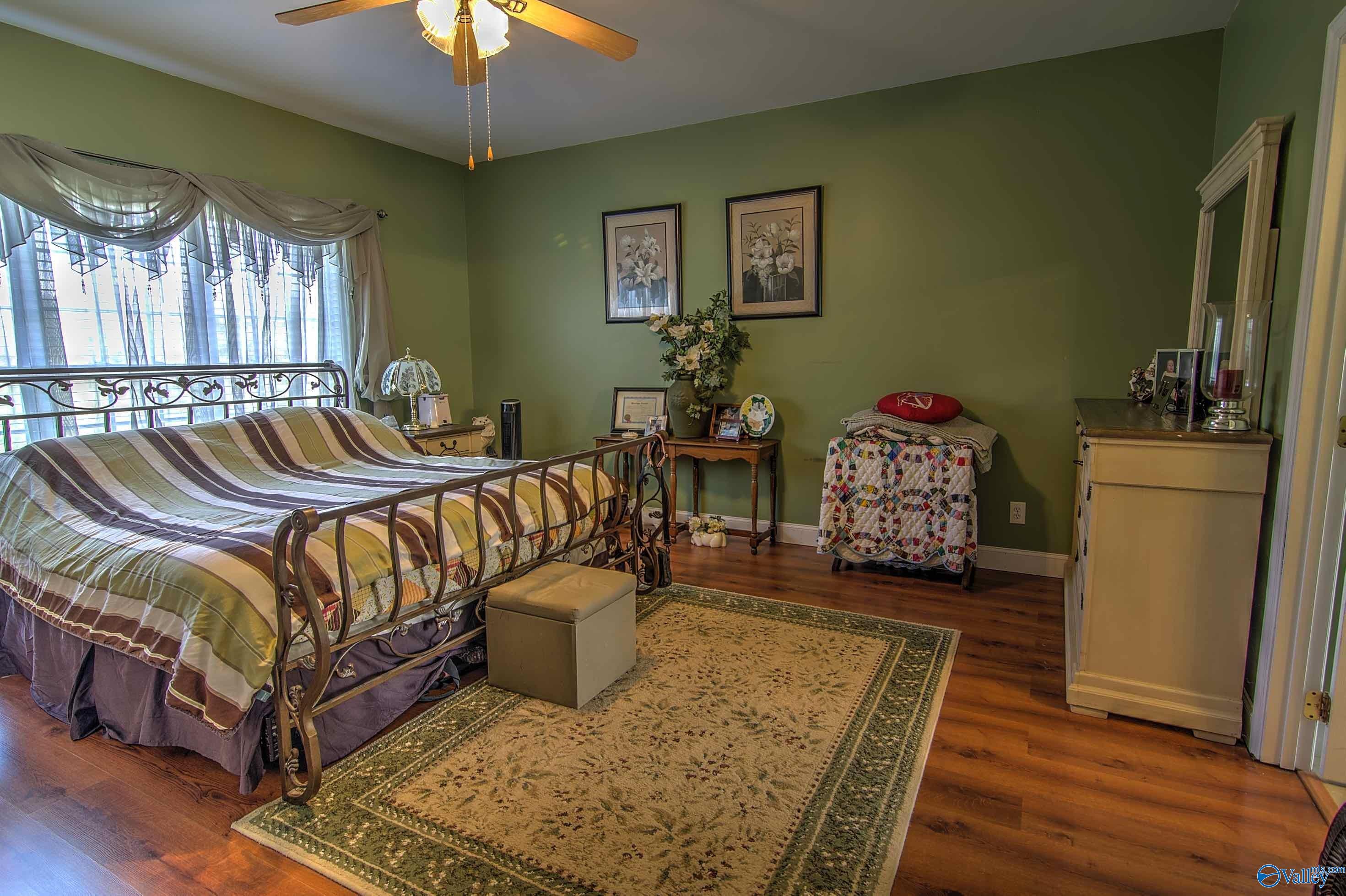 Higdon, Alabama 35979, United States, 3 Bedrooms Bedrooms, ,2 BathroomsBathrooms,Residential,Active,220323