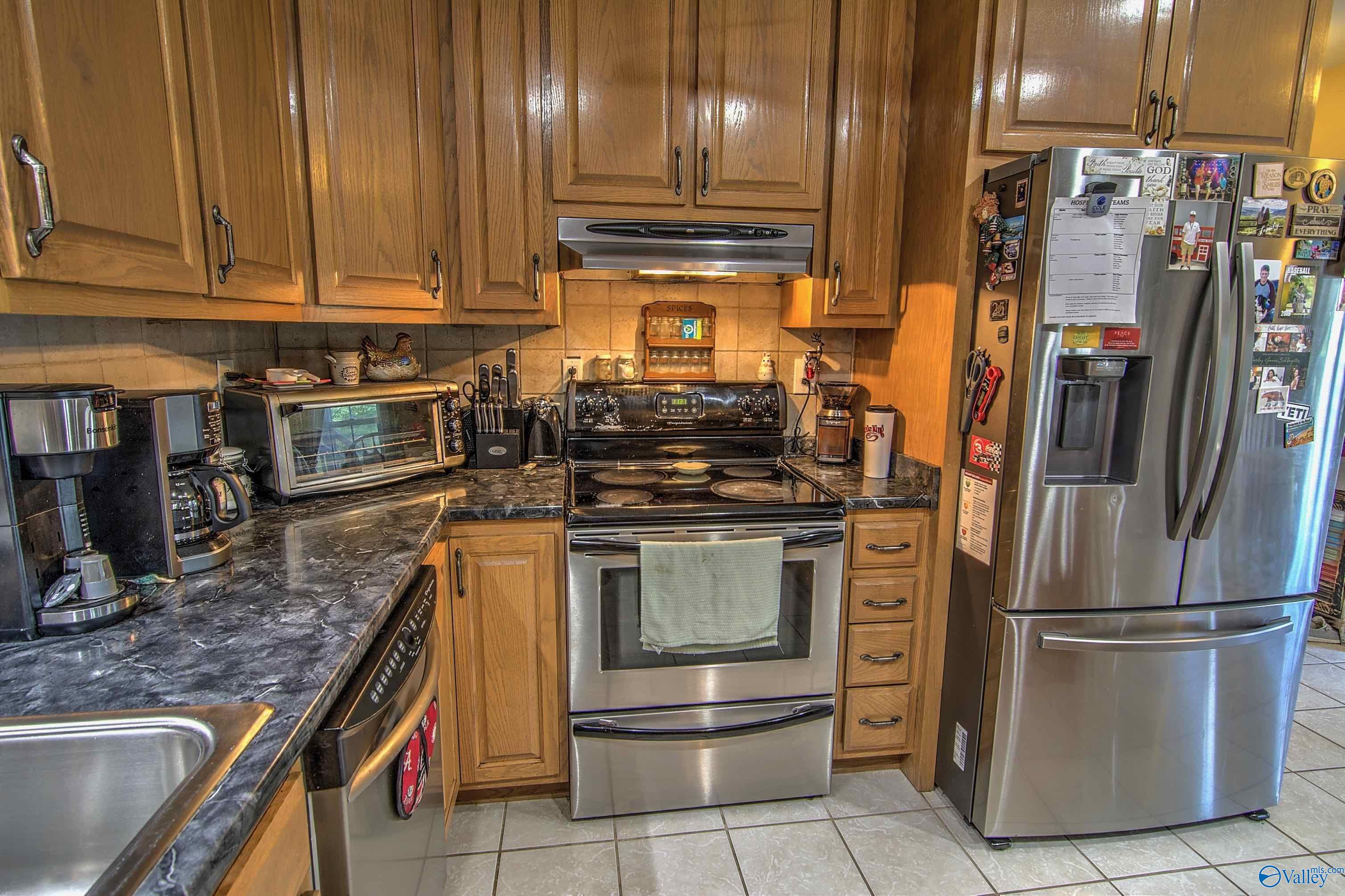 Higdon, Alabama 35979, United States, 3 Bedrooms Bedrooms, ,2 BathroomsBathrooms,Residential,Active,220323