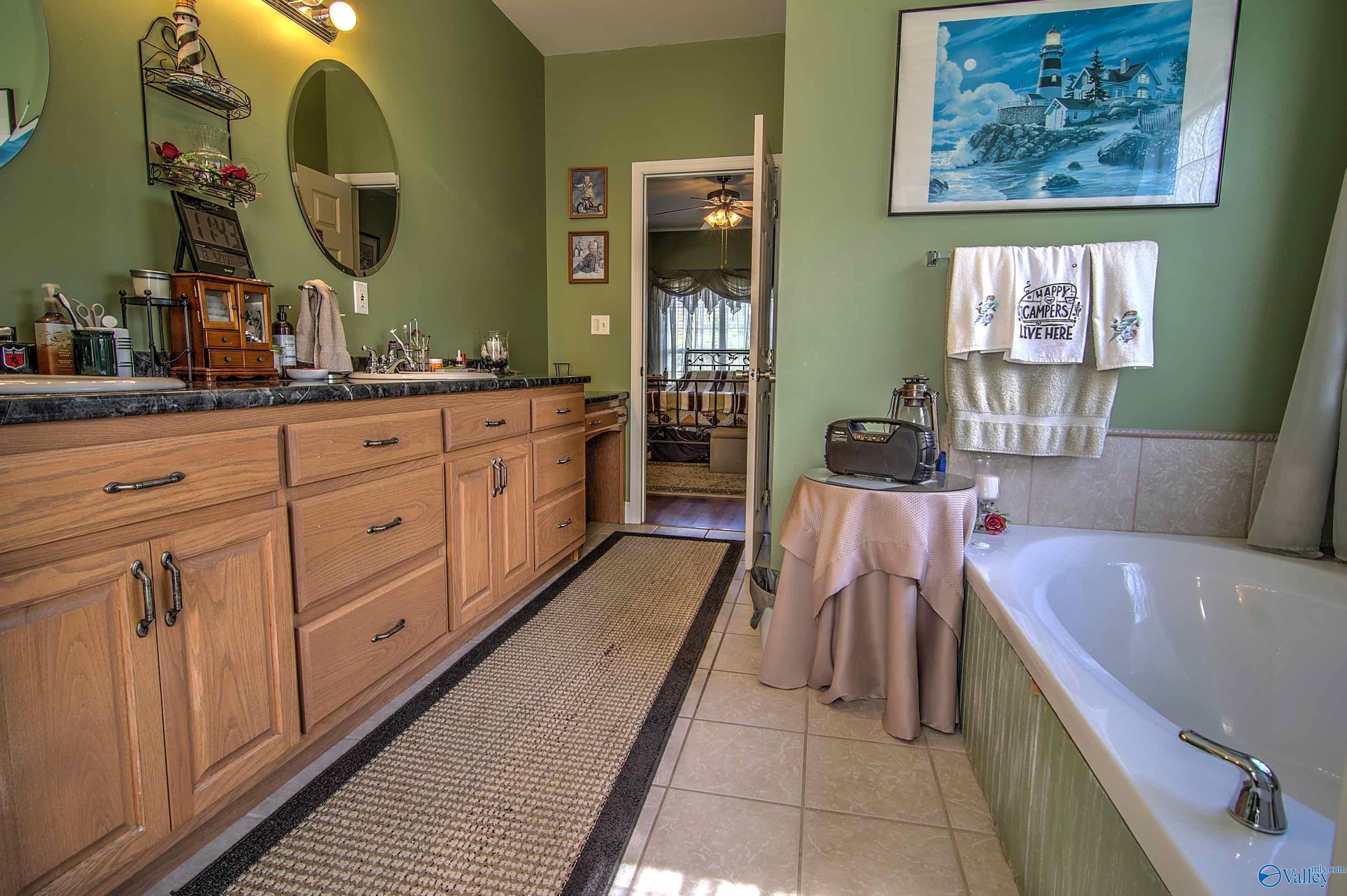 Higdon, Alabama 35979, United States, 3 Bedrooms Bedrooms, ,2 BathroomsBathrooms,Residential,Active,220323