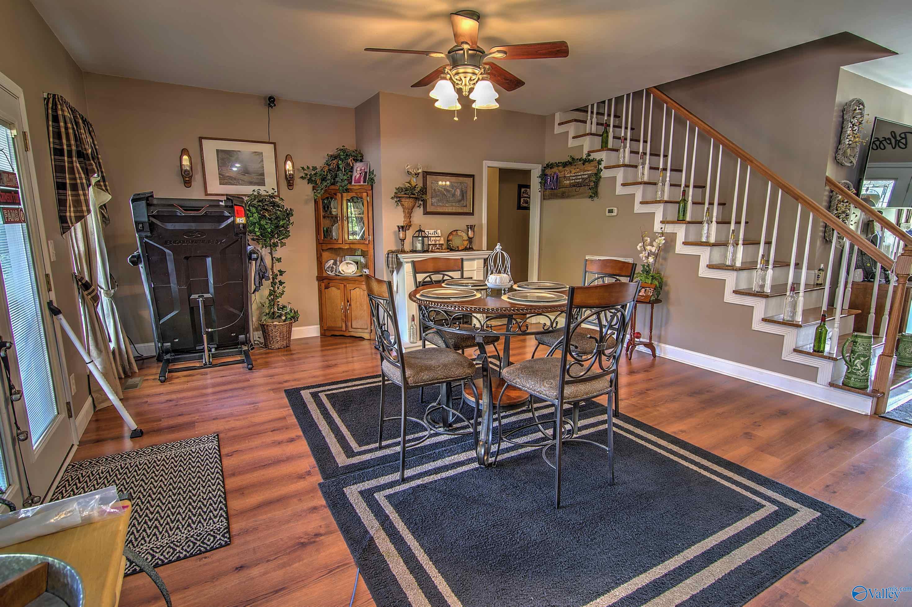 Higdon, Alabama 35979, United States, 3 Bedrooms Bedrooms, ,2 BathroomsBathrooms,Residential,Active,220323