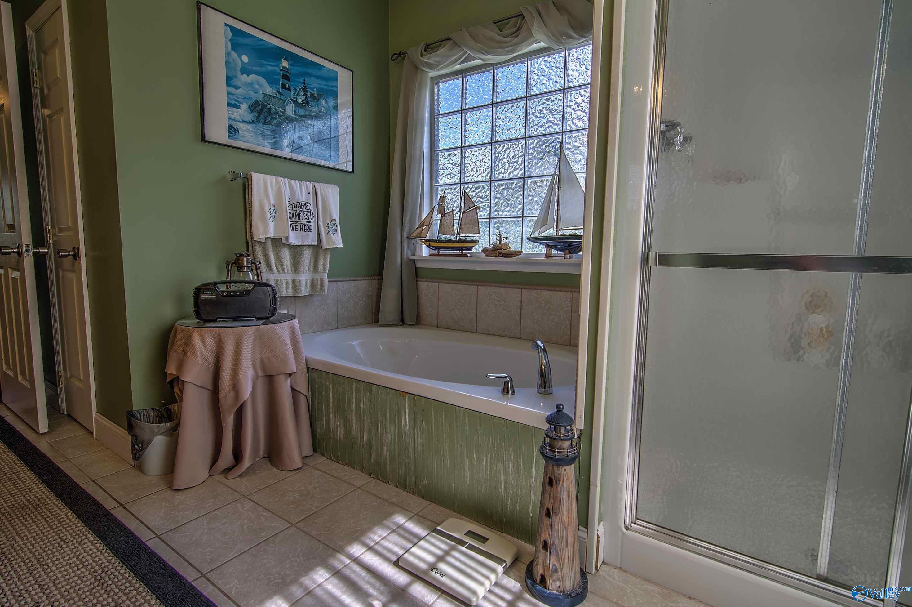 Higdon, Alabama 35979, United States, 3 Bedrooms Bedrooms, ,2 BathroomsBathrooms,Residential,Active,220323