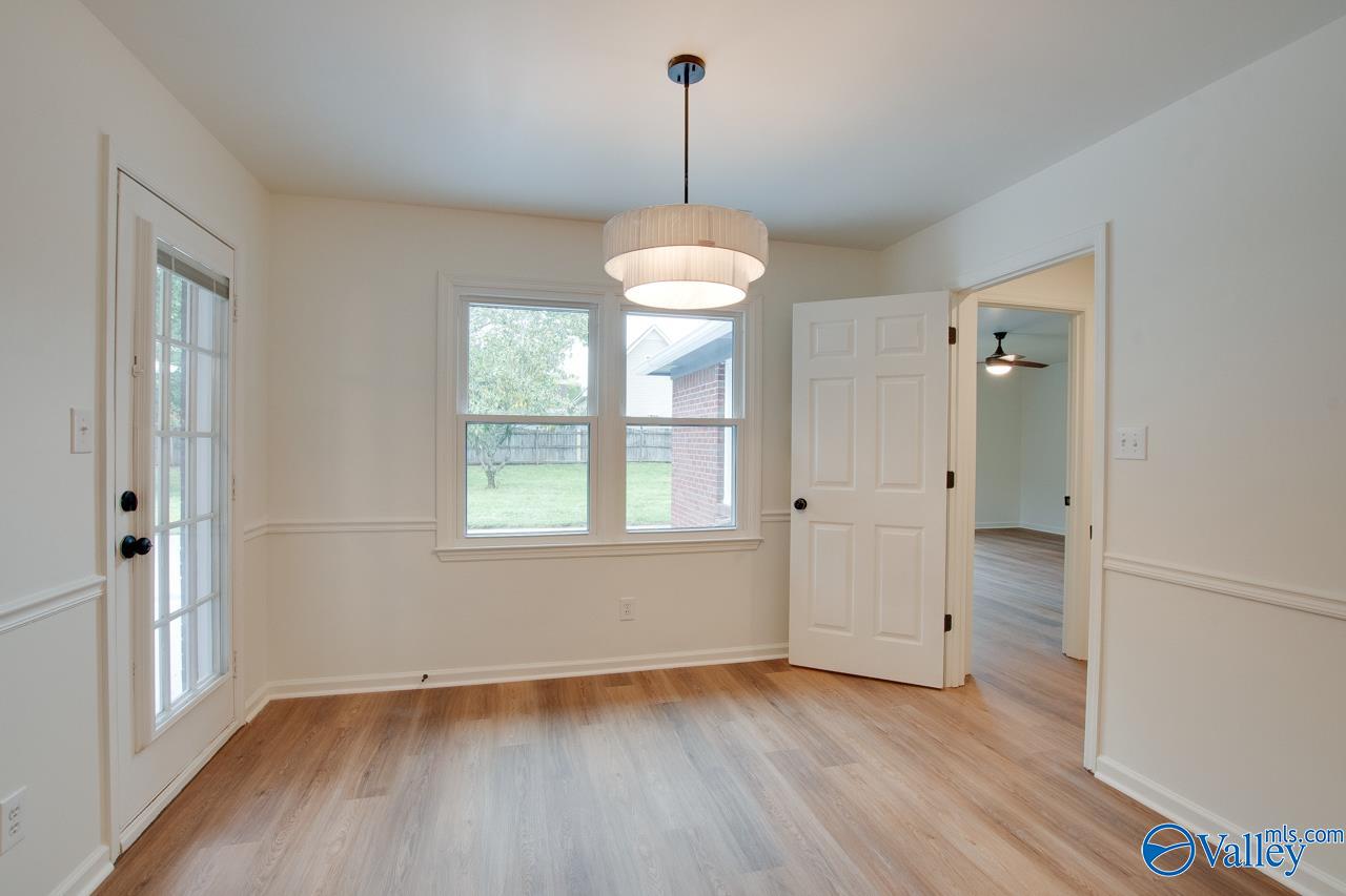 108 Crown Oak Lane, Huntsville, Alabama image 7