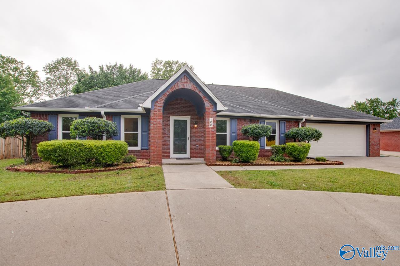 108 Crown Oak Lane, Huntsville, Alabama image 1