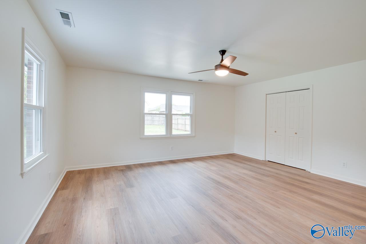 108 Crown Oak Lane, Huntsville, Alabama image 18