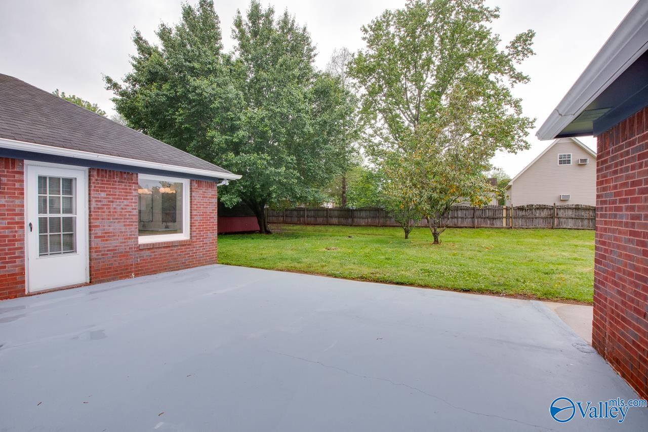 108 Crown Oak Lane, Huntsville, Alabama image 36