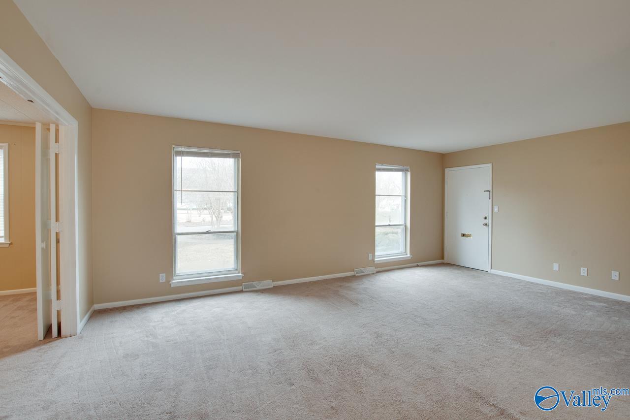 8201 Willowbrook Circle #B, Huntsville, Alabama image 3
