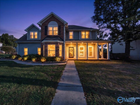 Homes For Sale - 150 Dartmouth Drive<br/> Madison, AL 35757