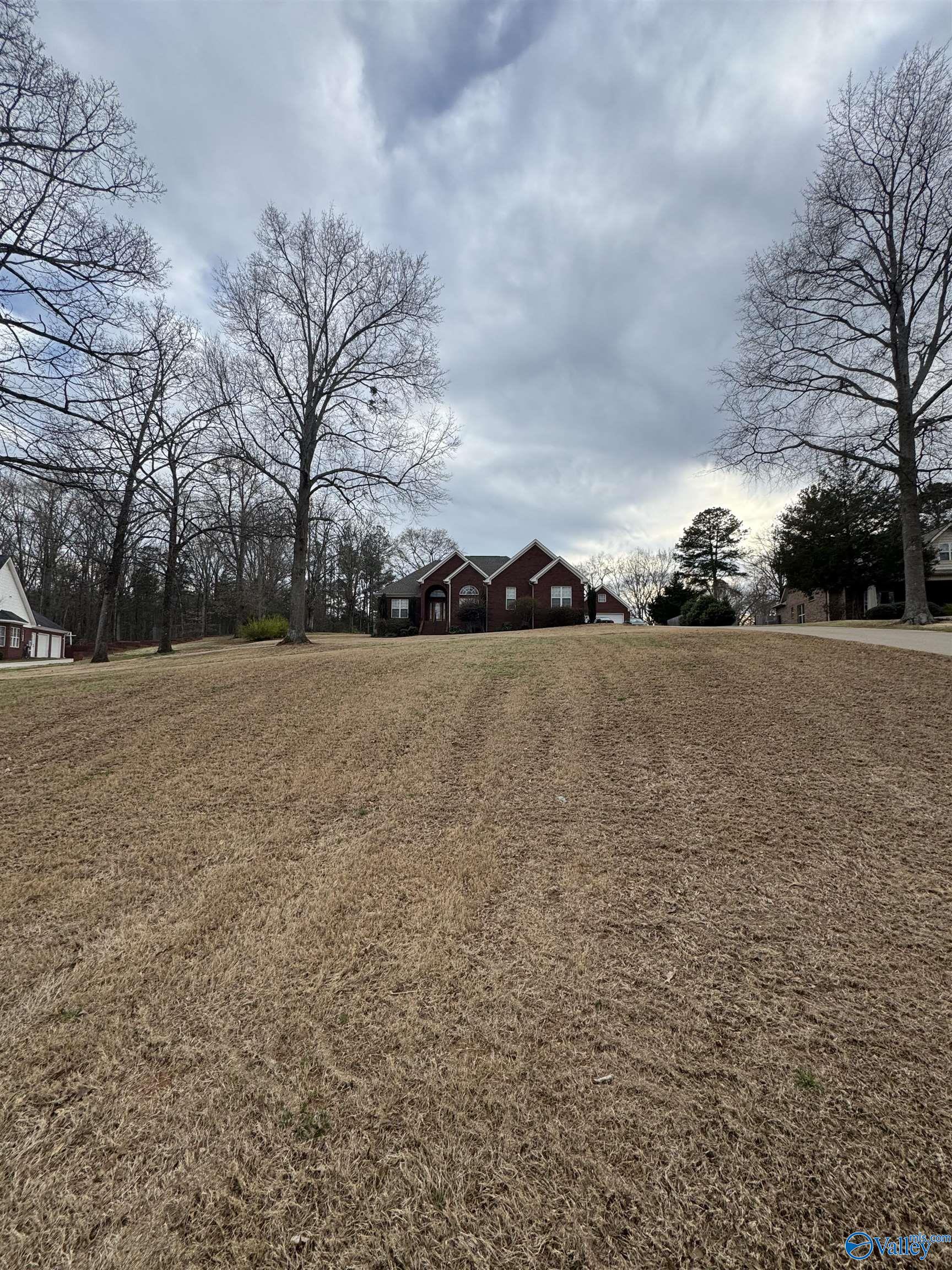 211 Woodfern Drive, Killen, Alabama image 11