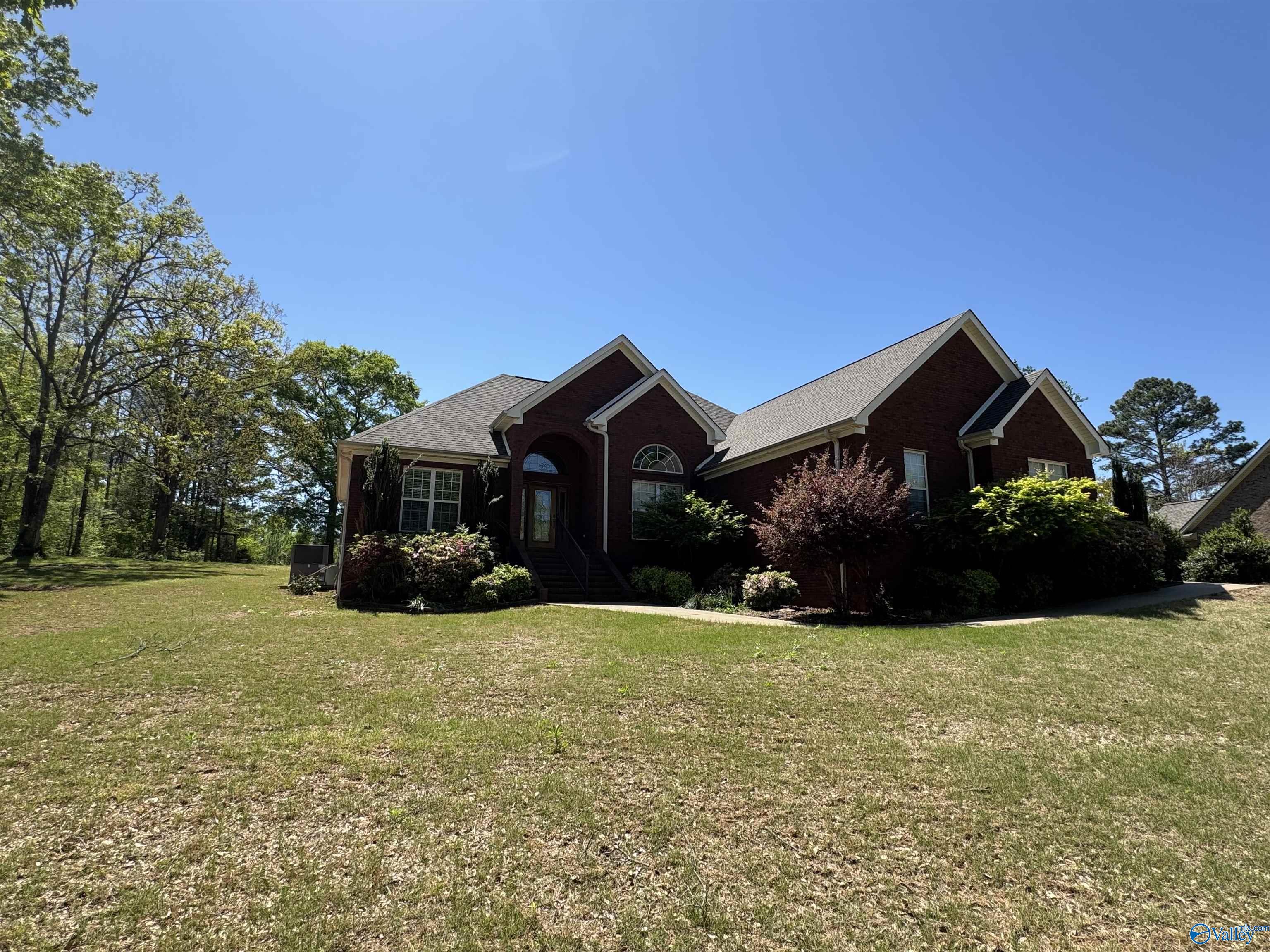 211 Woodfern Drive, Killen, Alabama image 1