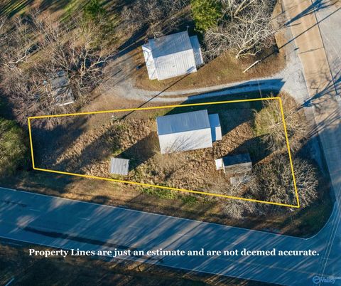 Photo of 1537 Old Huntsville Highway, Arab, AL 35016 (MLS # 21906257)