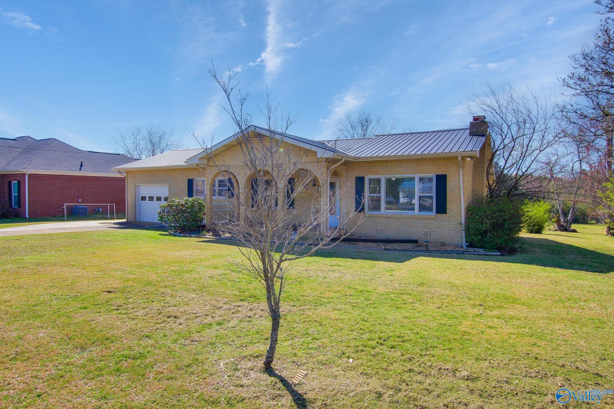 904 Rhodes Street, Hartselle, Alabama image 3