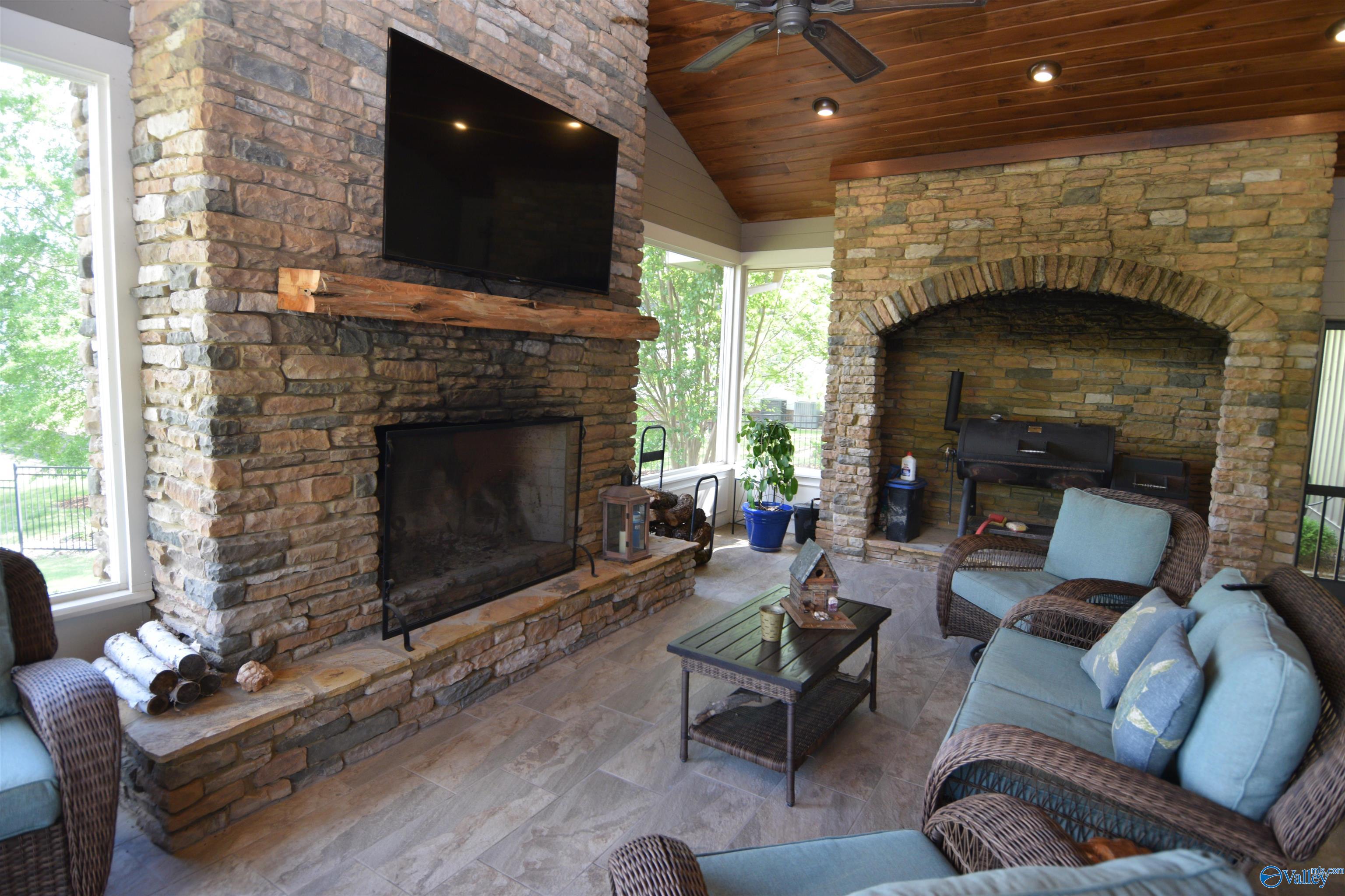 1314 Buck Island Drive, Guntersville, Alabama image 19