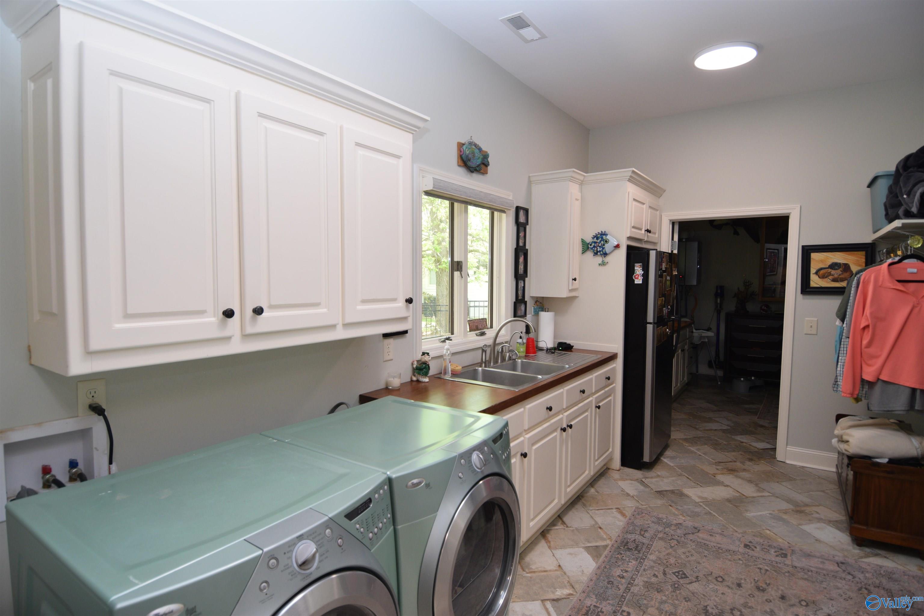 1314 Buck Island Drive, Guntersville, Alabama image 21