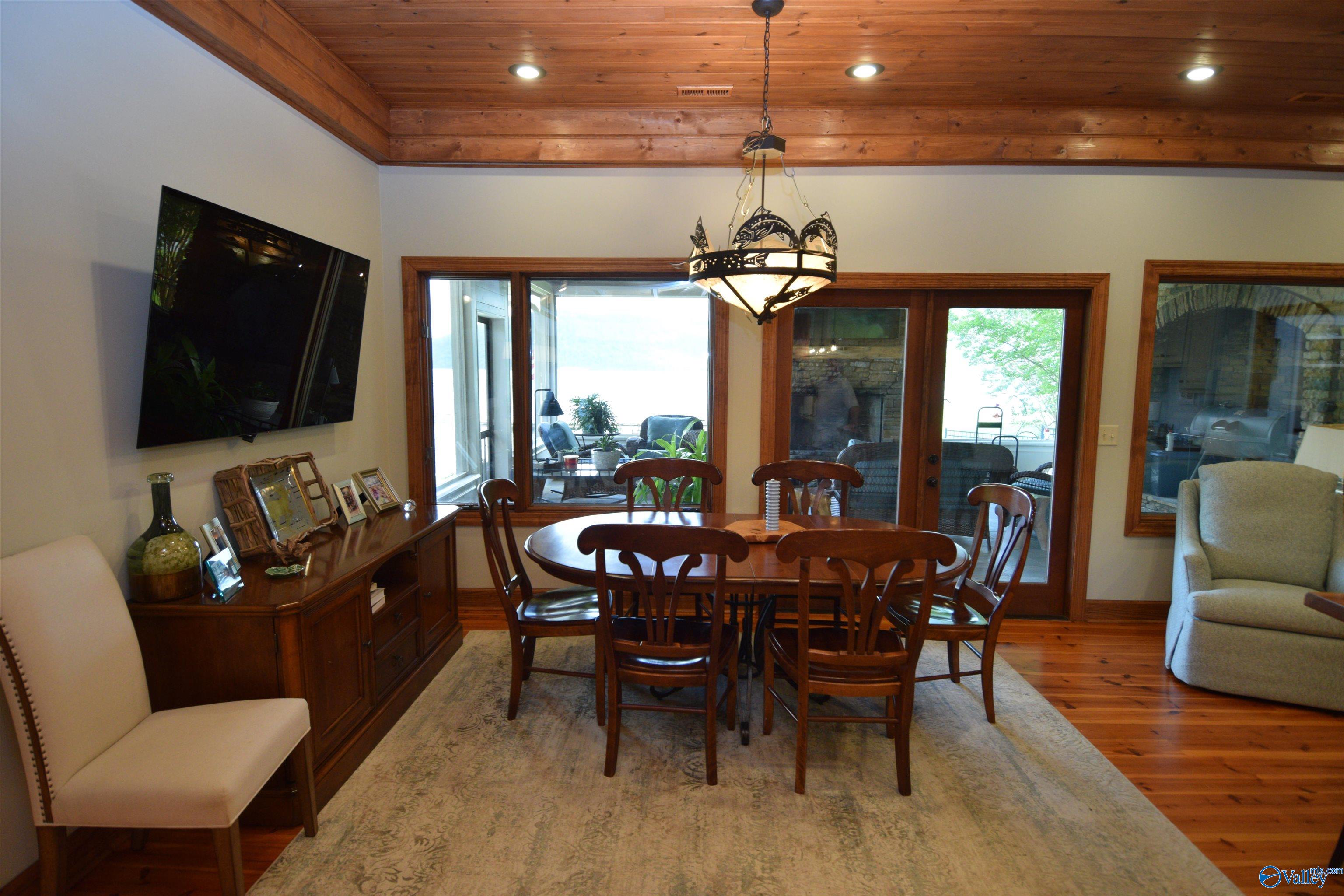 1314 Buck Island Drive, Guntersville, Alabama image 37