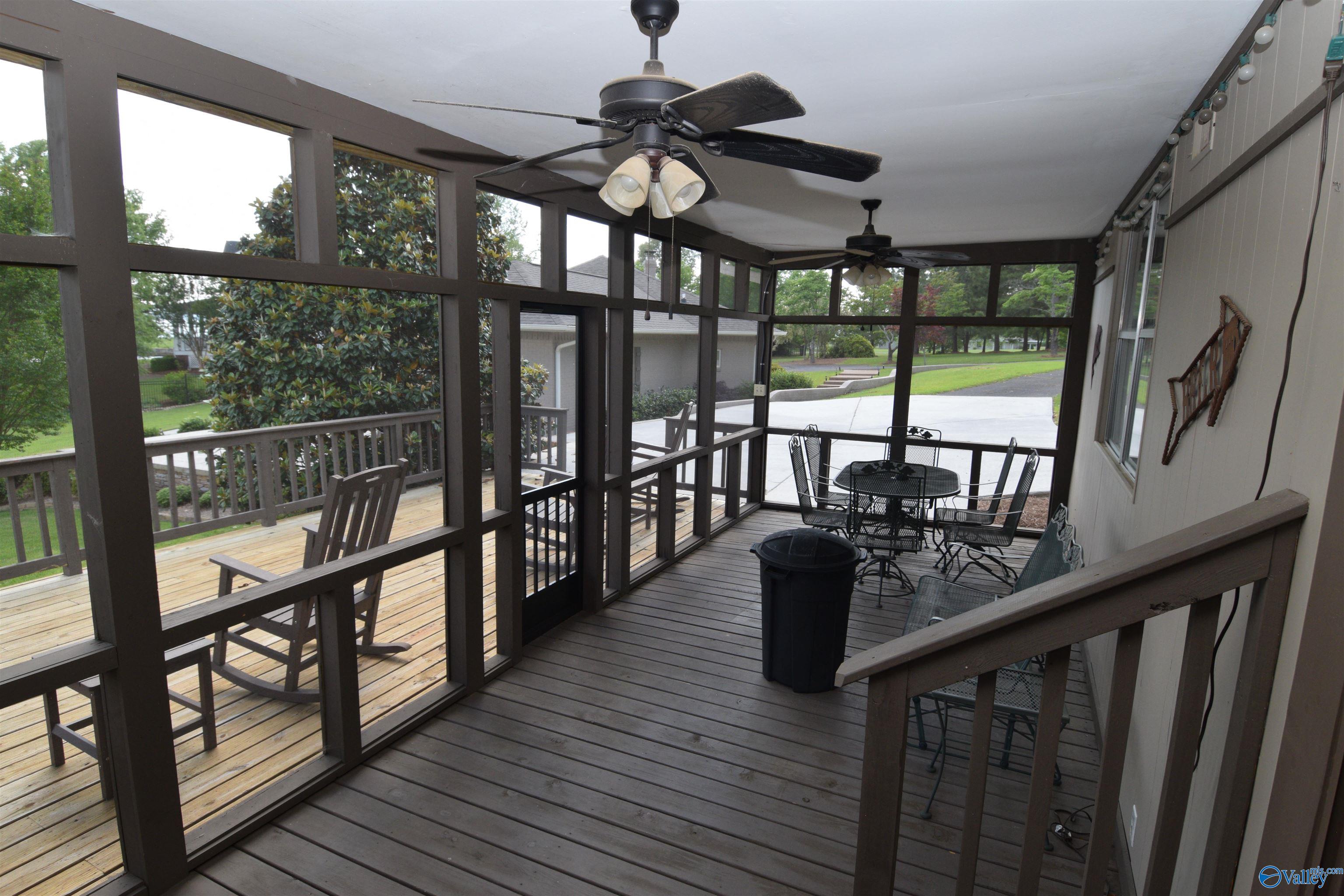 1314 Buck Island Drive, Guntersville, Alabama image 31