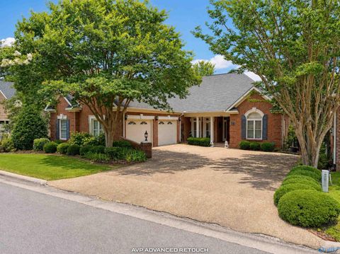 Homes For Sale - 810 Village Court<br/> Morgan County, Decatur, AL 35603