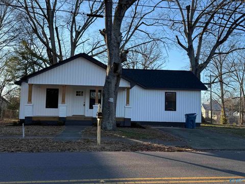 Homes For Sale - 420 Brown Street<br/> Boaz, AL 35957